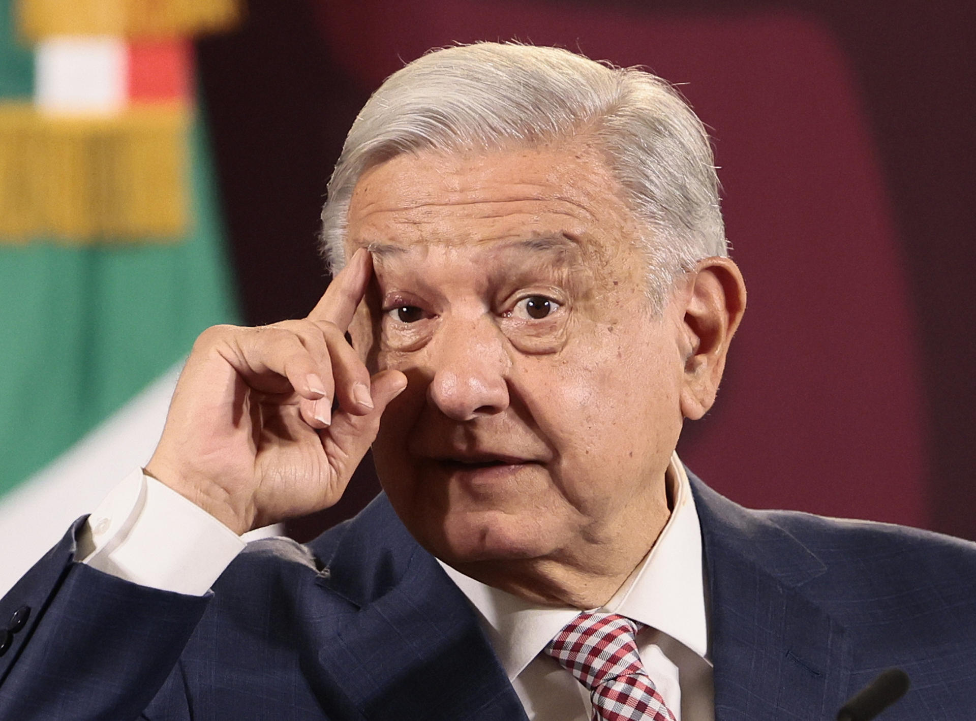 AMLO acusa de corruptos a participantes de la “Marcha por Nuestra Democracia”