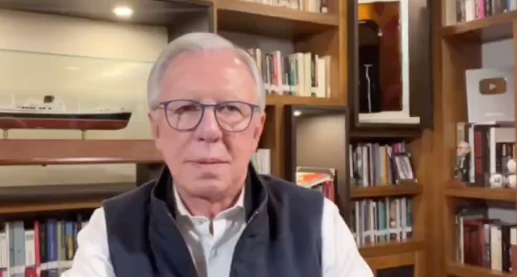 Un blanco en la espalda Un blanco en la espalda