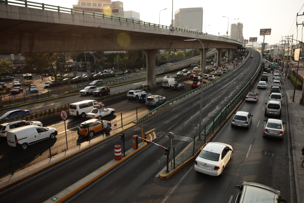 Se mantiene contingencia ambiental y endurecen restricciones vehiculares en el Valle de México
