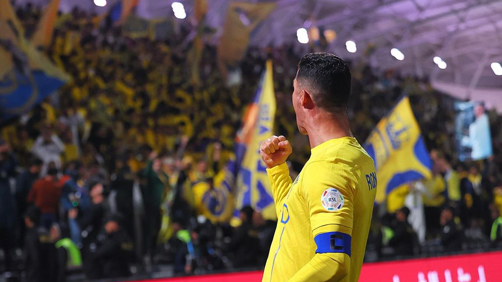 #Video Investigan a Cristiano Ronaldo por gesto despectivo a afición del Al Shabab #Video Investigan a Cristiano Ronaldo por gesto despectivo a afición del Al Shabab