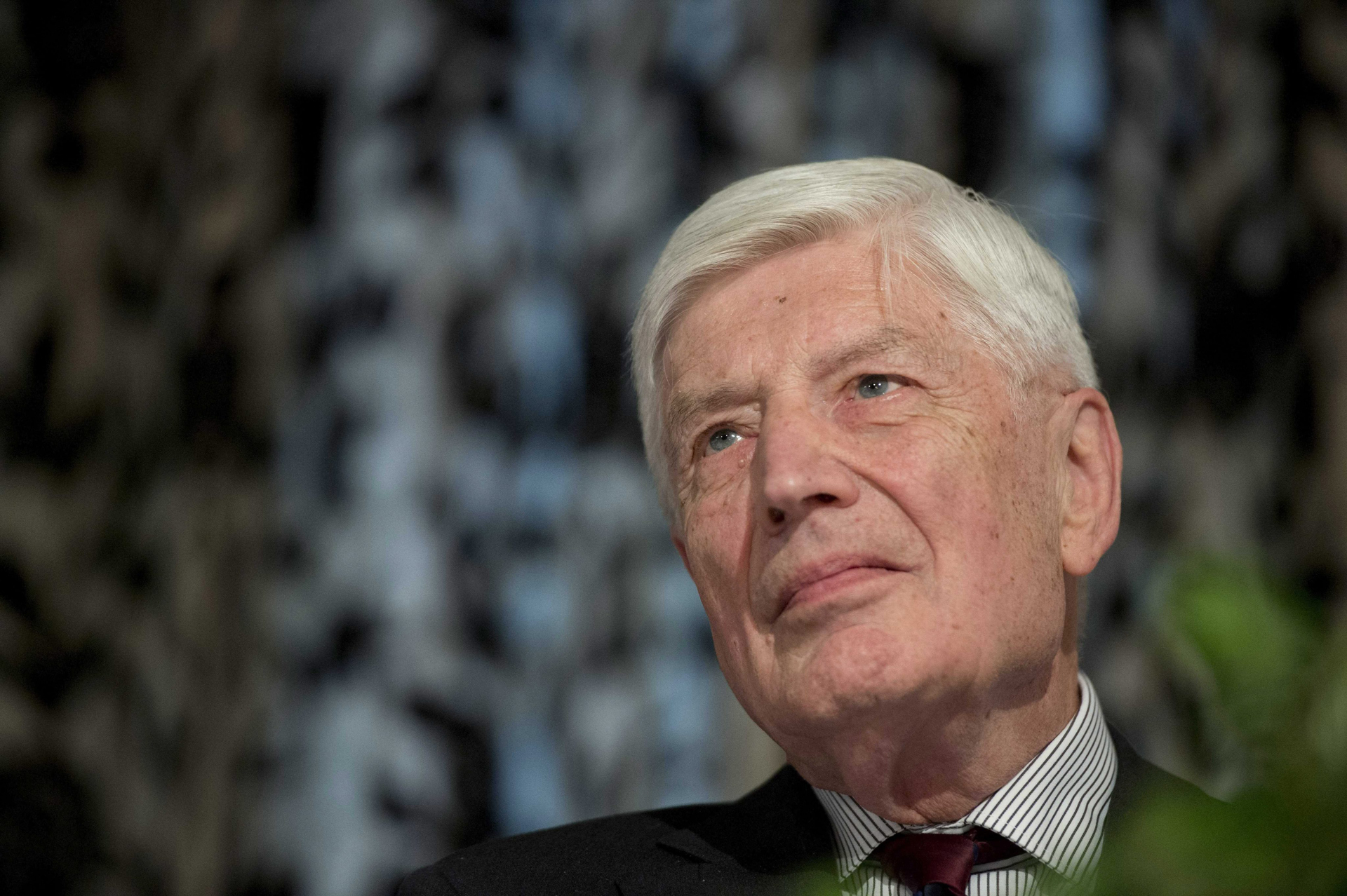 Exprimer ministro de Países Bajos recibe la eutanasia junto a su esposa Exprimer ministro de Países Bajos recibe la eutanasia junto a su esposa