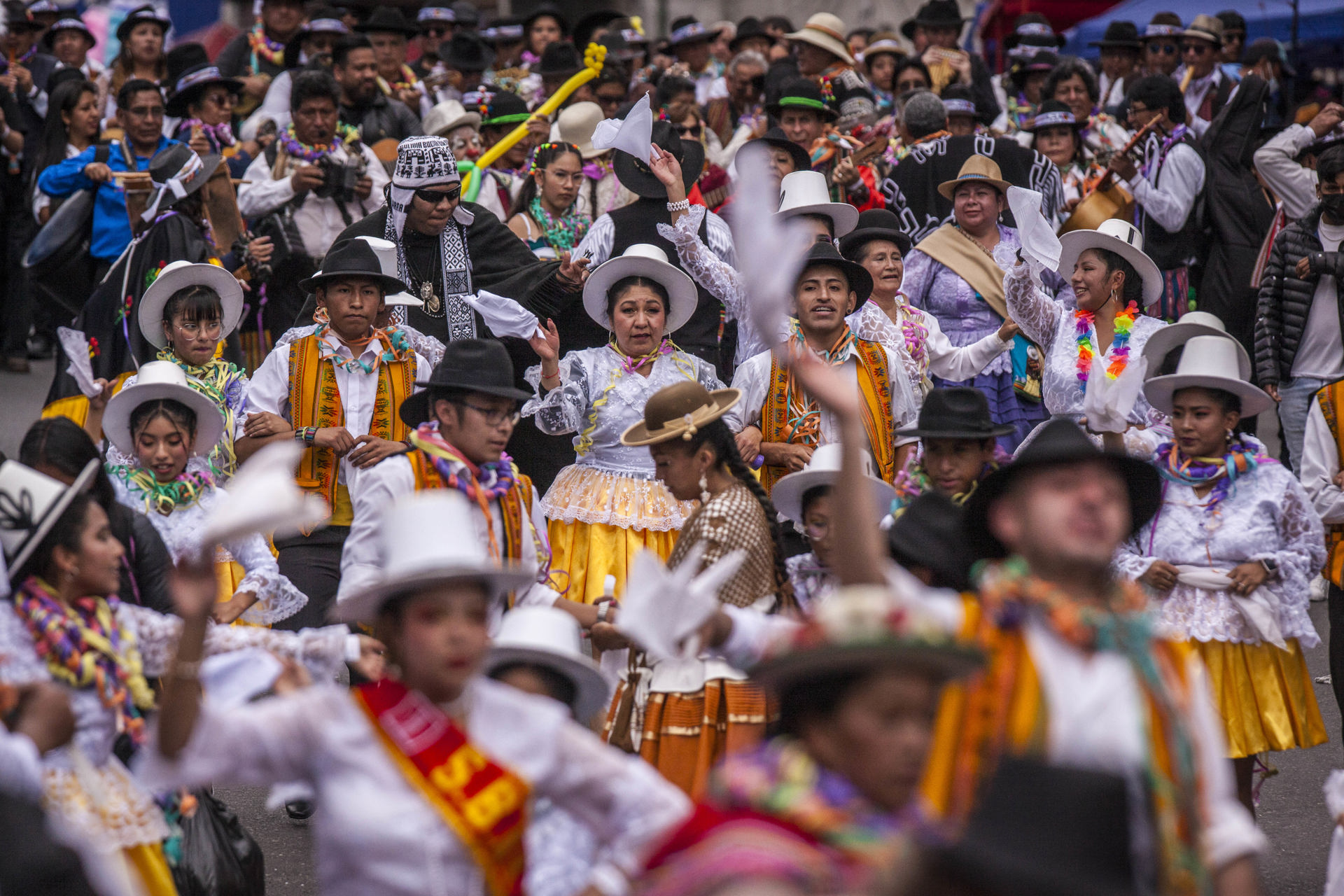 La Paz se llena de diversidad y alegría en el desfile folclórico del Jisk’a Anata La Paz se llena de diversidad y alegría en el desfile folclórico del Jisk’a Anata