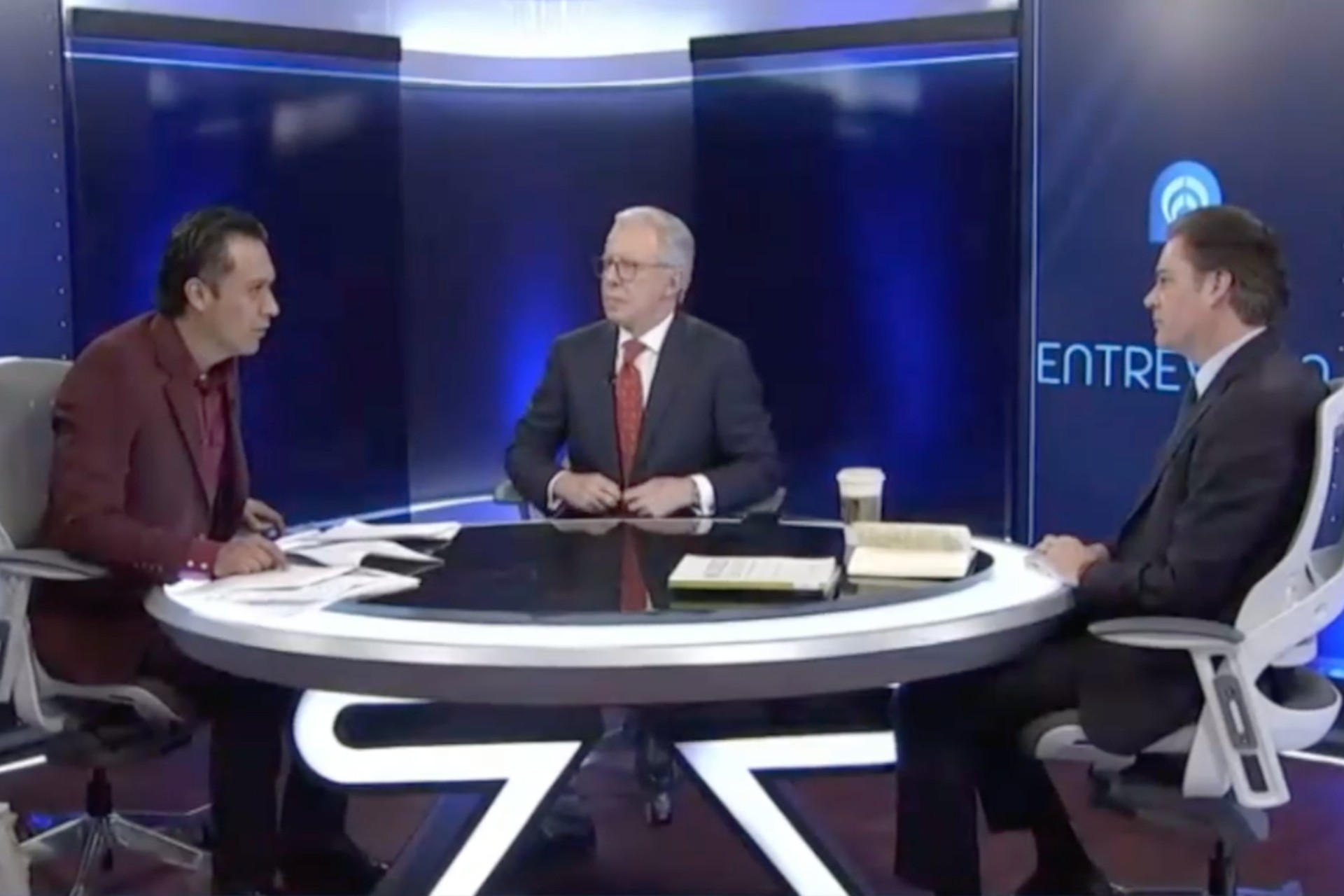 Debaten Aurelio Nuño y Marx Arriaga sobre educación pública en México Debaten Aurelio Nuño y Marx Arriaga sobre educación pública en México