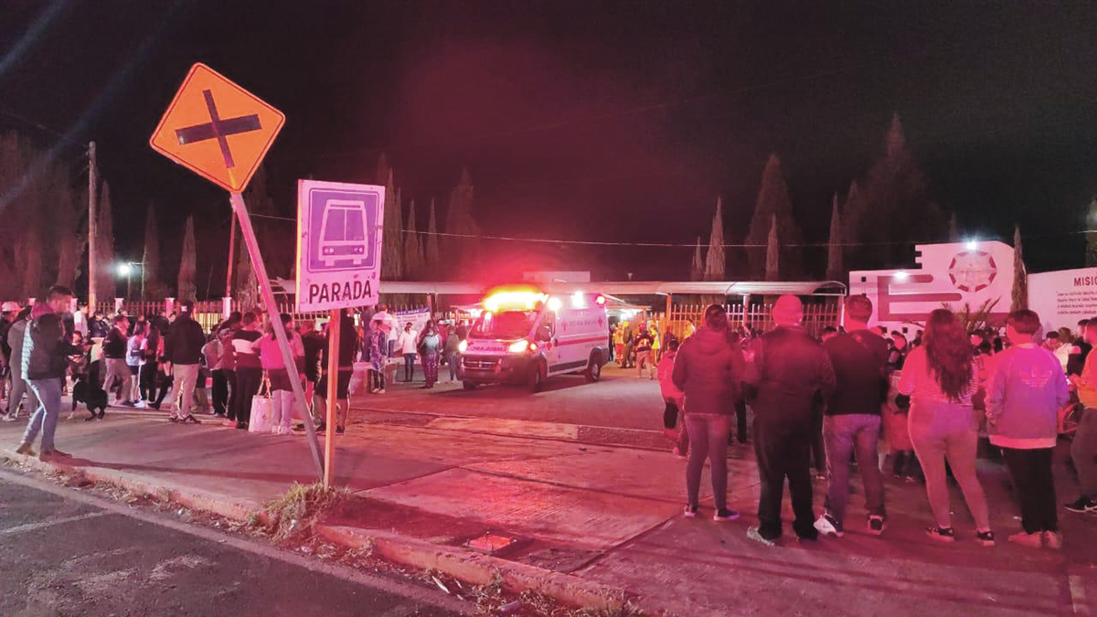 Se intoxican más de 60 alumnos de secundaria en Tlaxcala durante convivio por San Valentín Se intoxican más de 60 alumnos de secundaria en Tlaxcala durante convivio por San Valentín