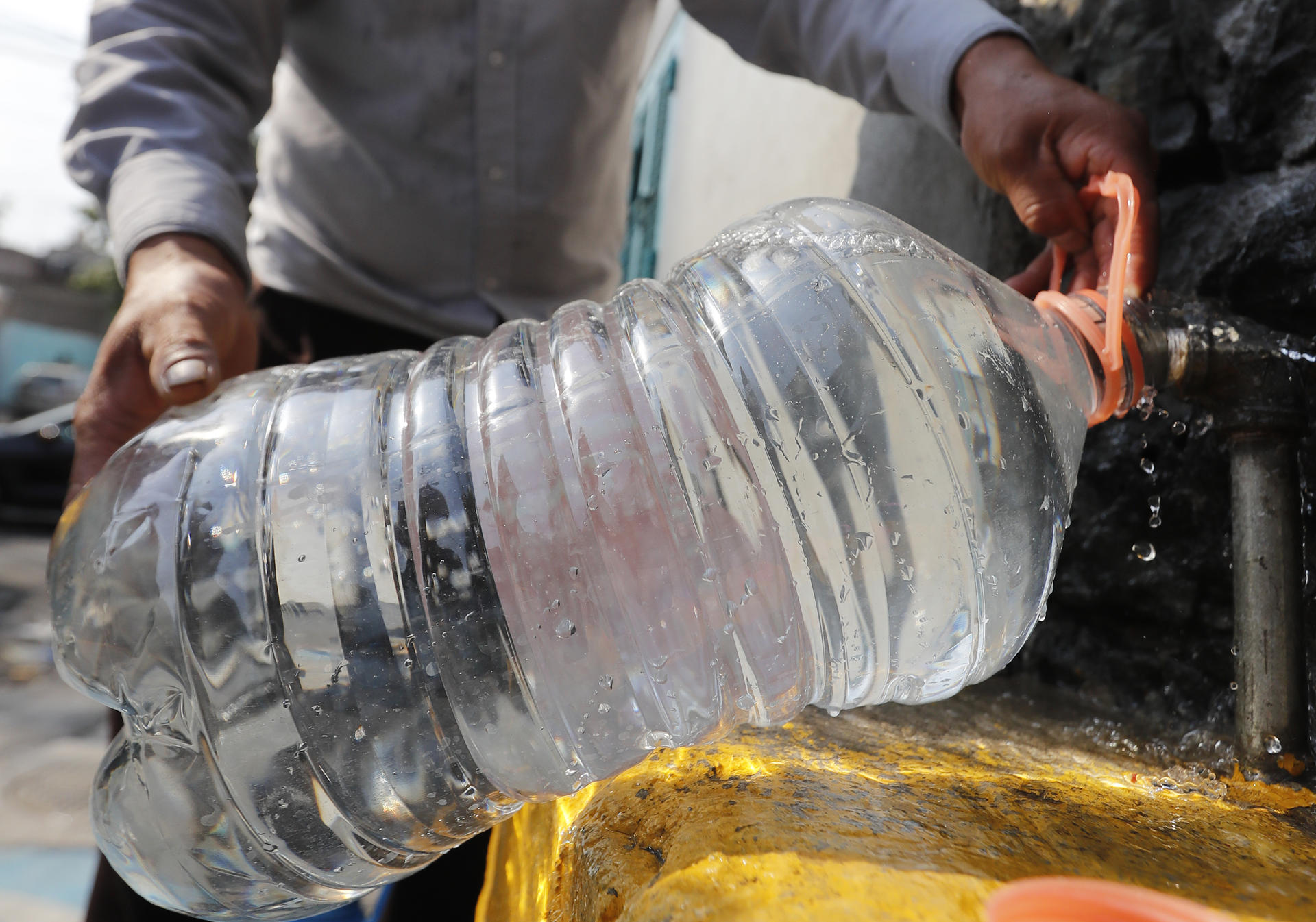 Sector hídrico de México pide a candidatos 10 acciones ante escasez de agua