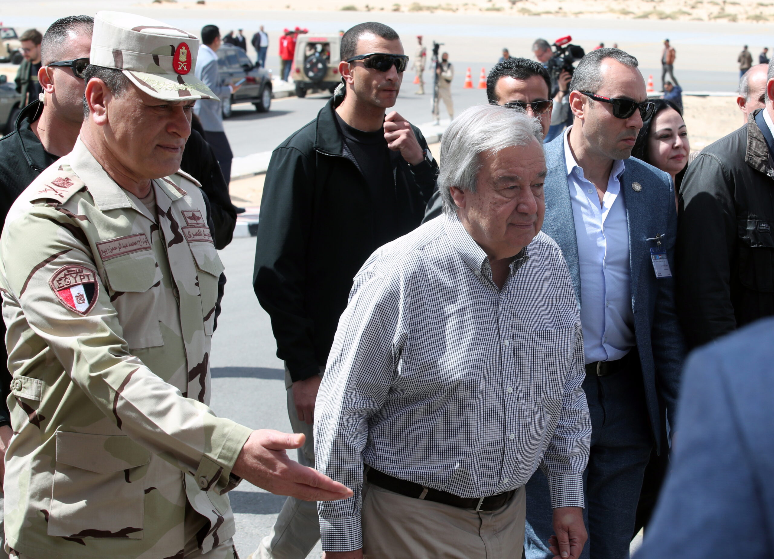Guterres llega a Egipto para renovar el llamado a una tregua desde la frontera con Gaza