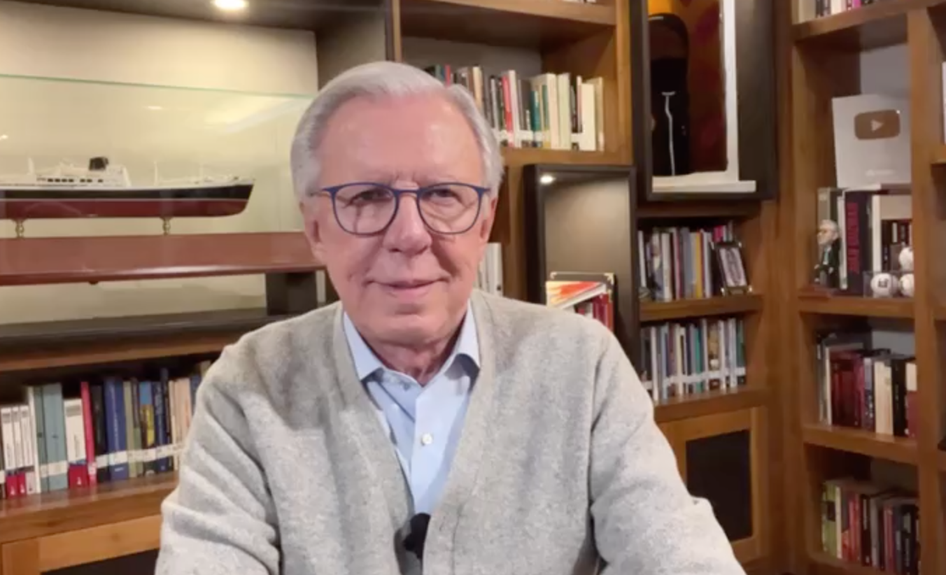 Él se la parte a cualquiera Él se la parte a cualquiera