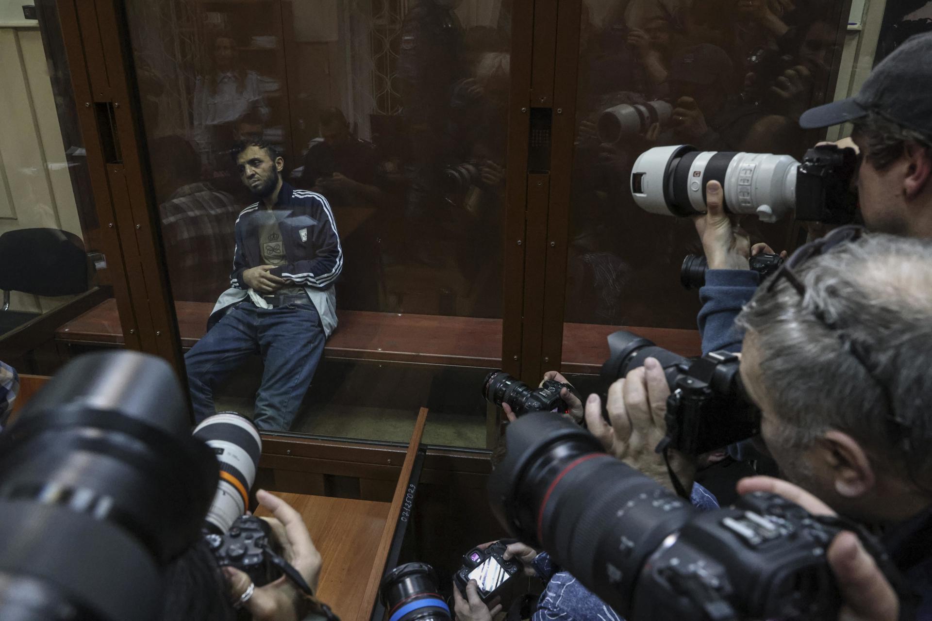 Dan prisión preventiva a cuatro sospechosos del ataque terrorista en Rusia Dan prisión preventiva a cuatro sospechosos del ataque terrorista en Rusia