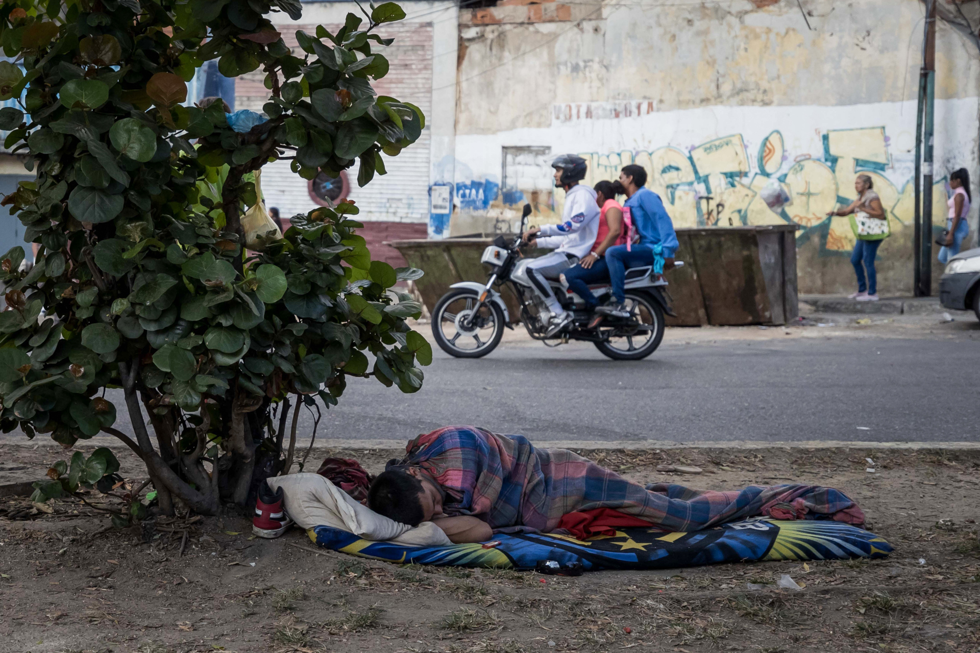 El 51.9 % de los hogares de Venezuela sufren “pobreza multidimensional”, según encuesta de Encovi El 51.9 % de los hogares de Venezuela sufren “pobreza multidimensional”, según encuesta de Encovi