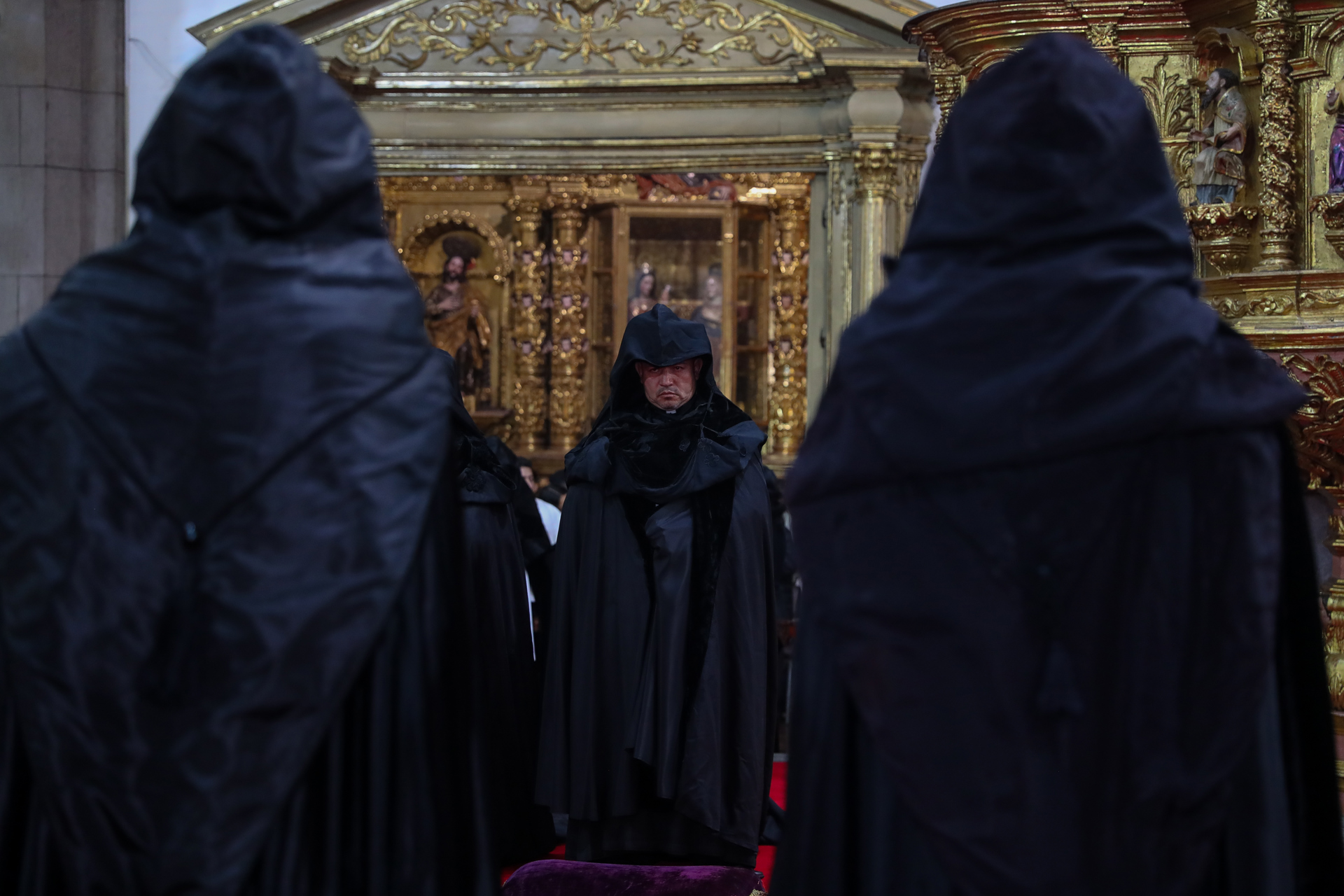 El Arrastre de Caudas, una procesión centenaria de Semana Santa que solo pervive en Quito El Arrastre de Caudas, una procesión centenaria de Semana Santa que solo pervive en Quito