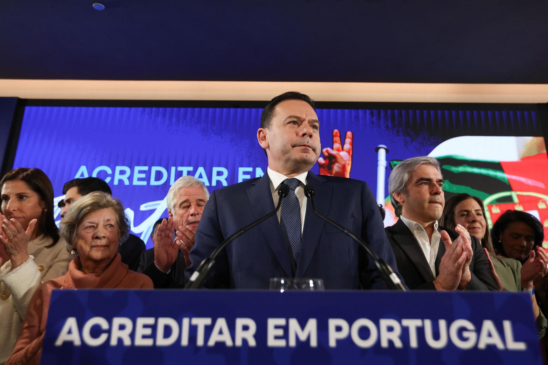 El centroderecha lidera las elecciones en Portugal, con el 50 % escrutado El centroderecha lidera las elecciones en Portugal, con el 50 % escrutado