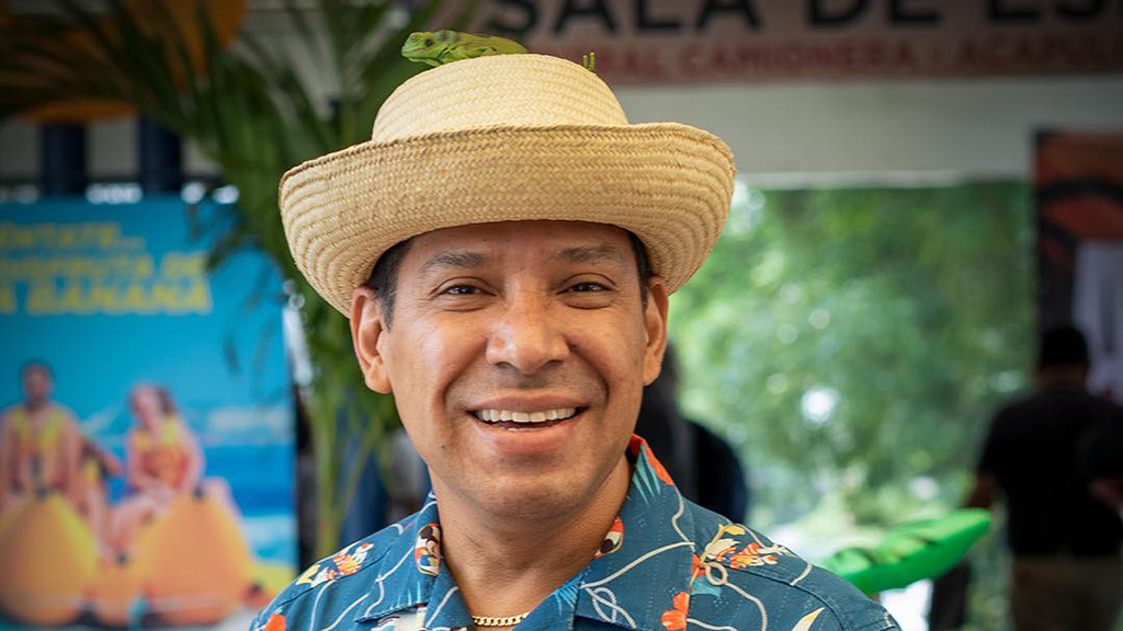 ‘El Costeño’ se accidenta en Hidalgo; camioneta en la que viajaba cayó al barranco ‘El Costeño’ se accidenta en Hidalgo; camioneta en la que viajaba cayó al barranco