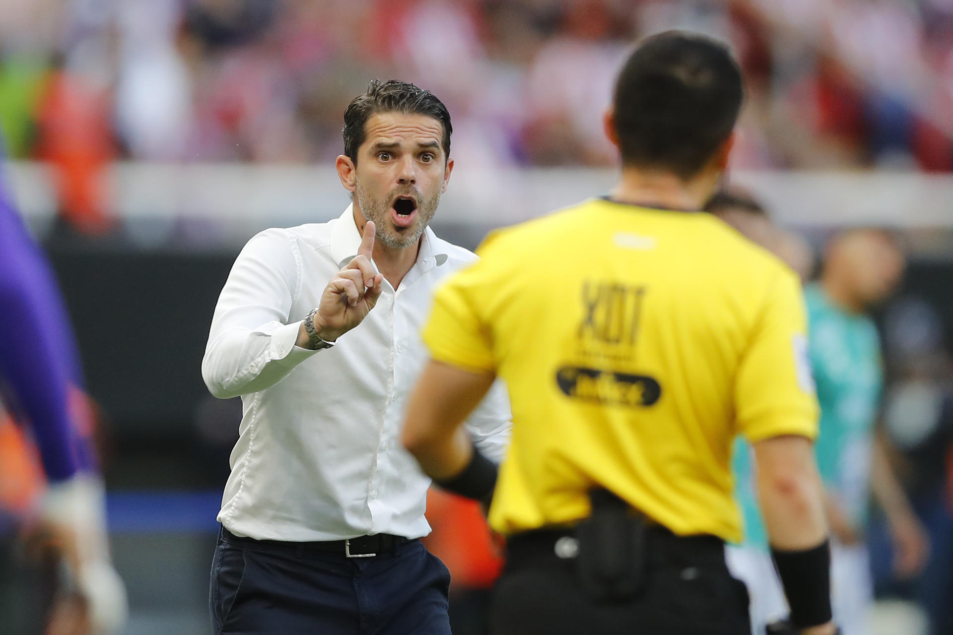 Gago defiende su gestión en Chivas en el Clásico ante al América