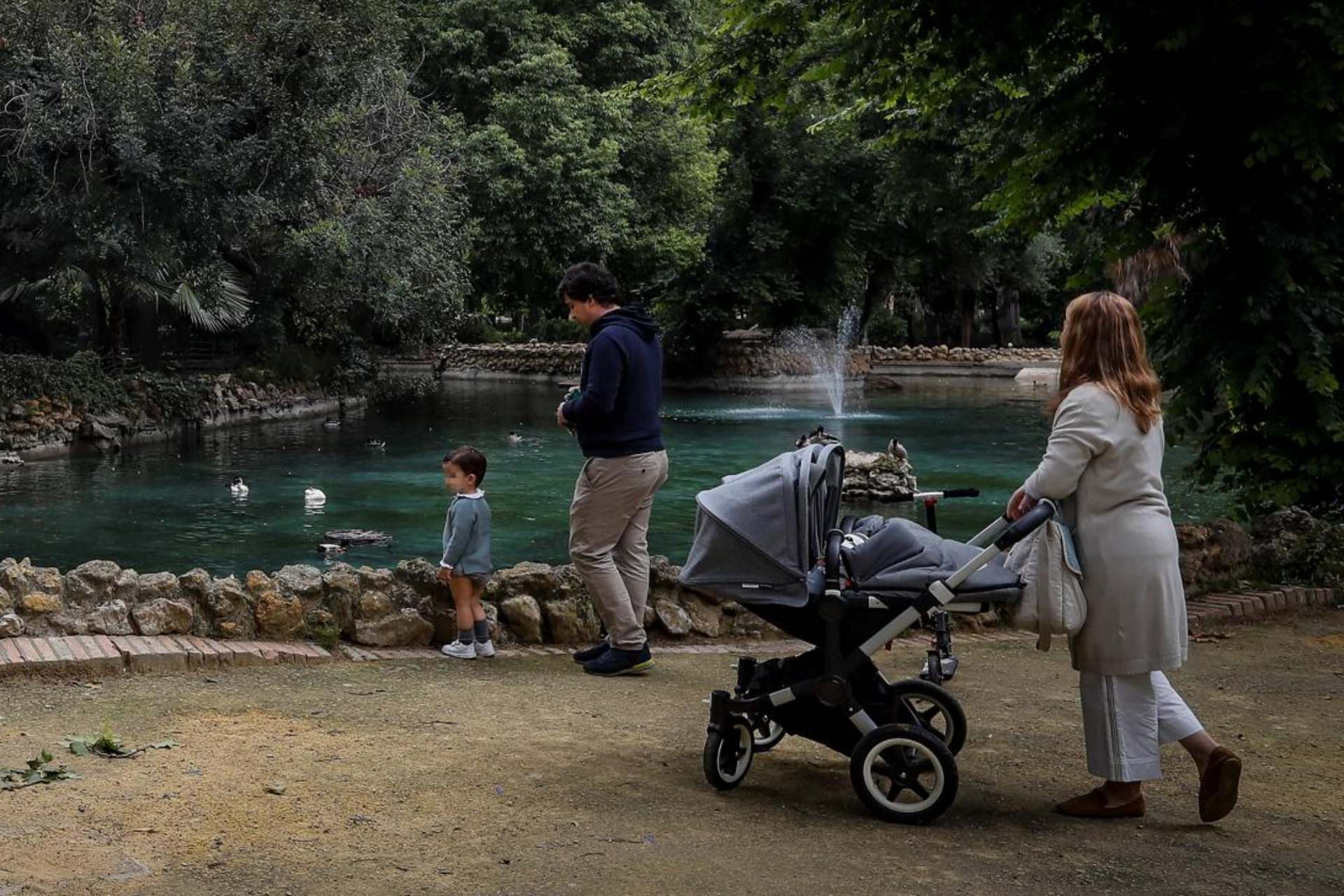 Caída de la fertilidad transformará economía global en 2100, según estudio