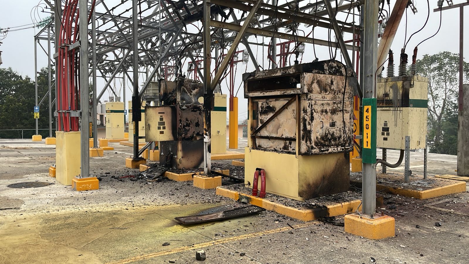 #Video Explosión en subestación de CFE deja sin luz a habitantes de Poza Rica #Video Explosión en subestación de CFE deja sin luz a habitantes de Poza Rica