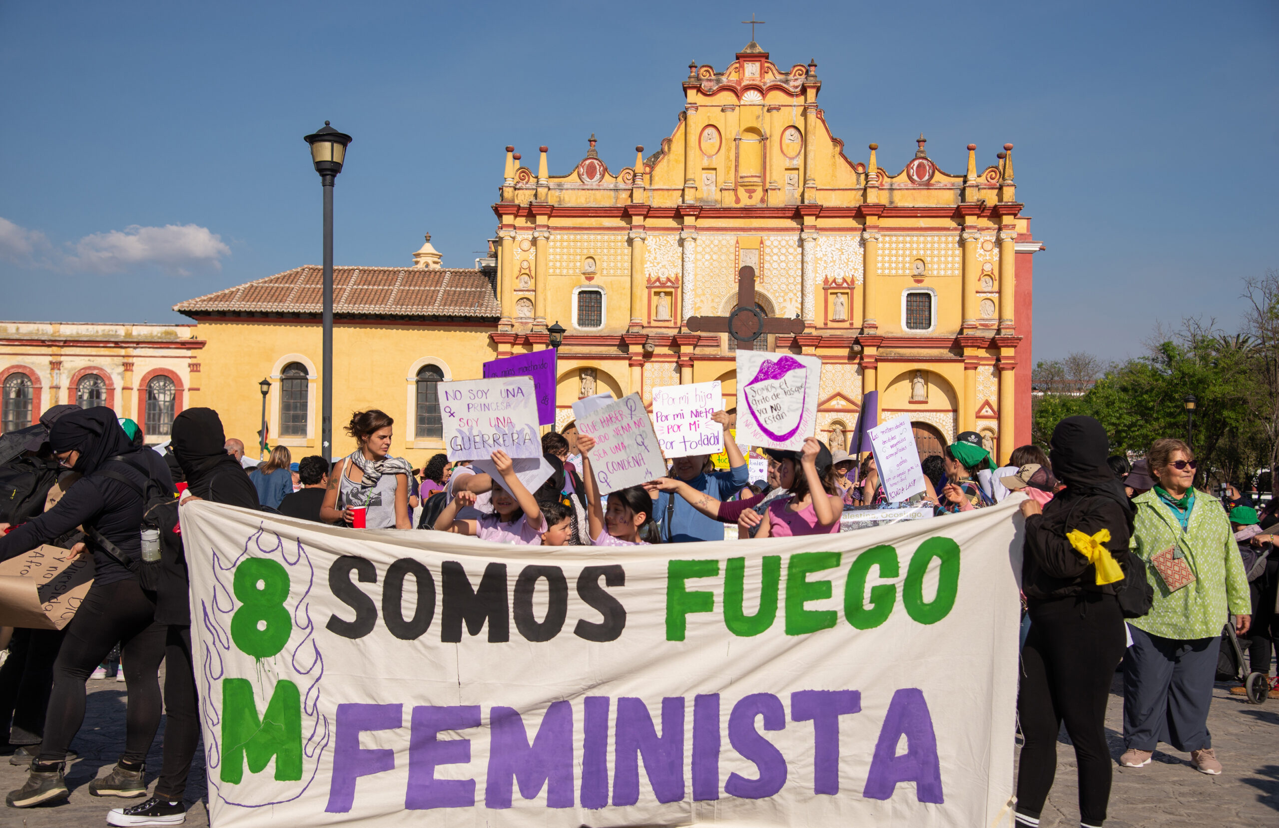 Marchan para exigir respeto a los derechos de las mujeres en San Cristóbal de las Casas Marchan para exigir respeto a los derechos de las mujeres en San Cristóbal de las Casas