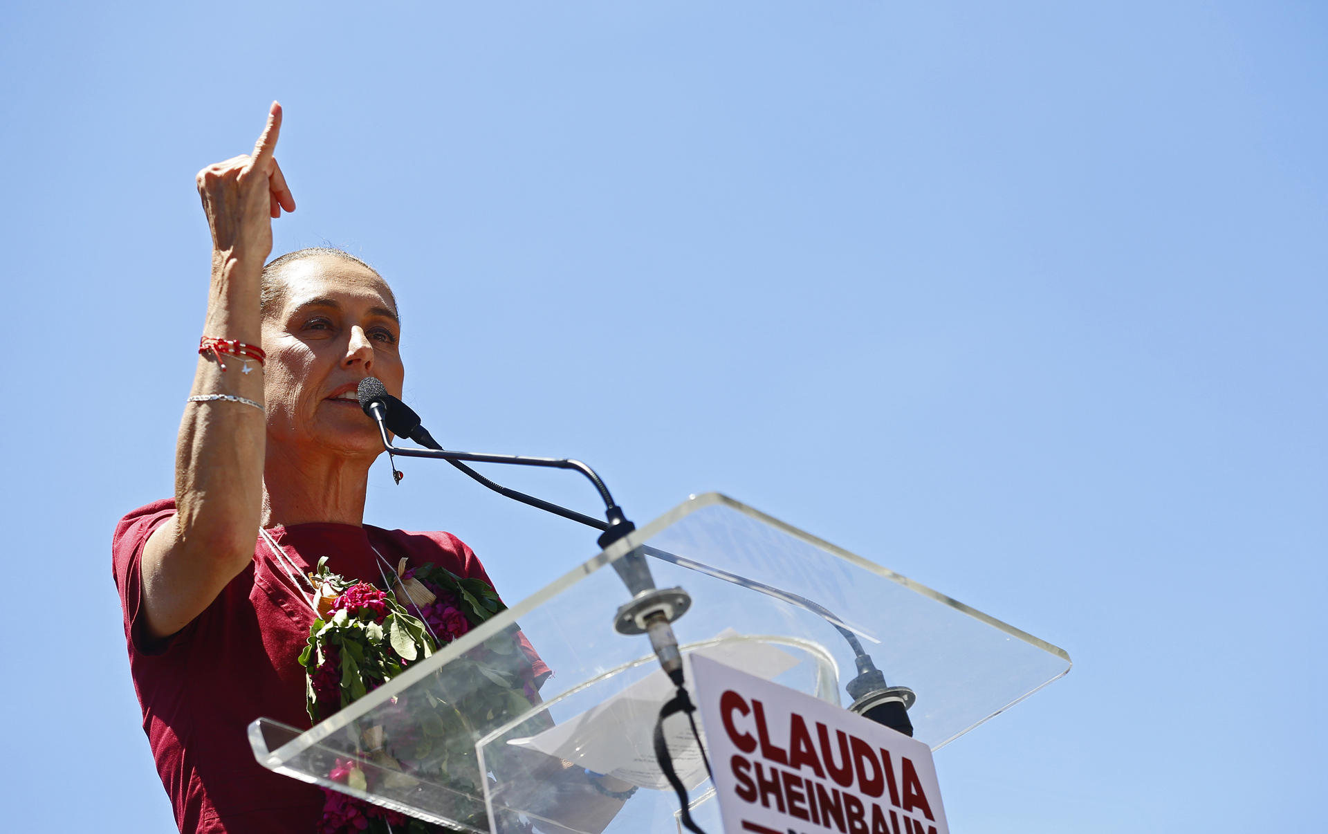 “Con los hijos no”, pide Sheinbaum tras polémica de hijo de Xóchitl Gálvez