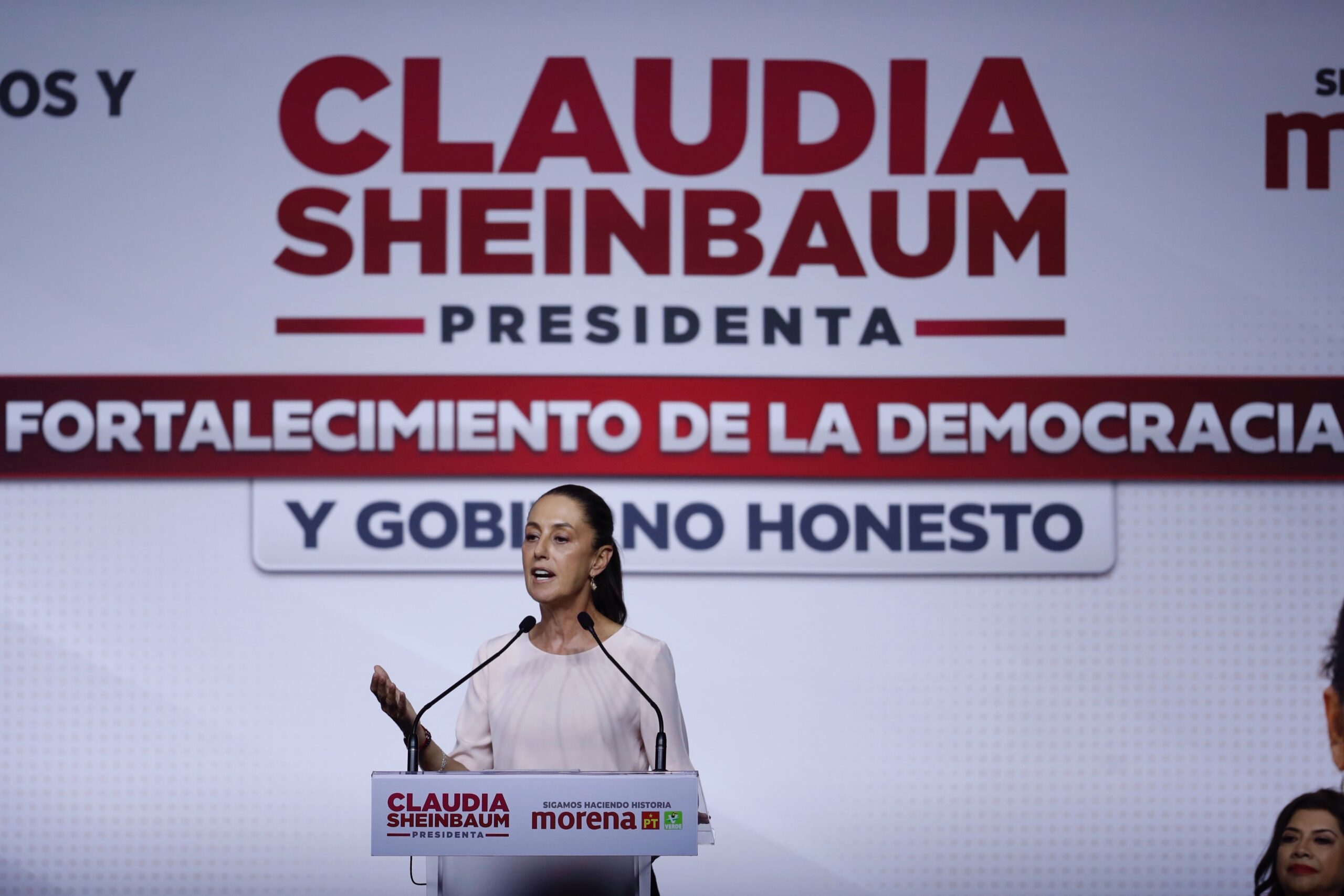 Sheinbaum plantea una Agencia Anticorrupción y reducir la burocracia en México