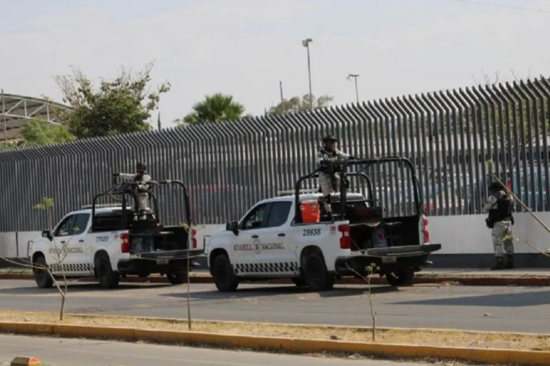 Lanzan artefacto explosivo a comandancia de Celaya, Guanajuato