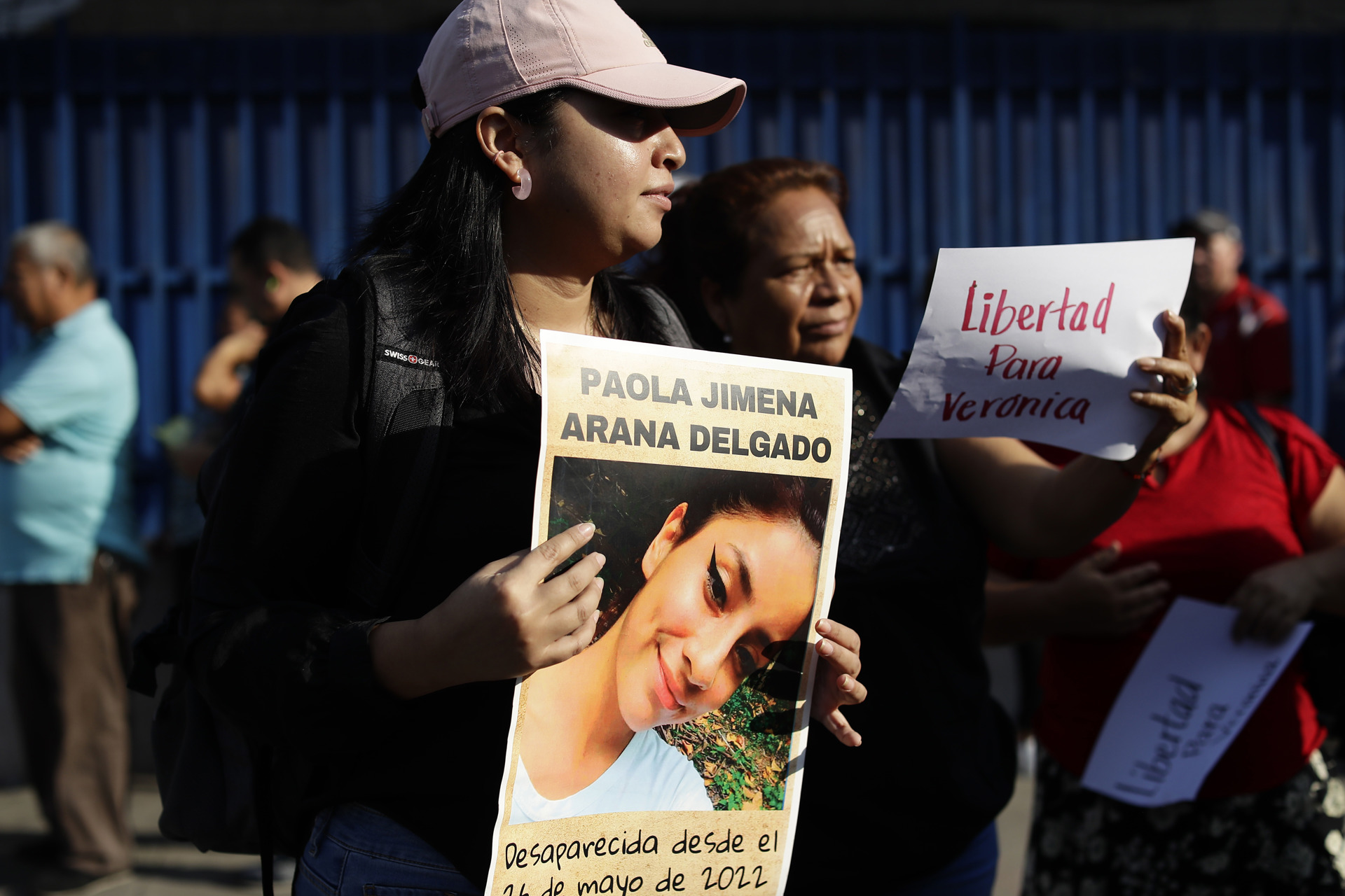 Comunidad salvadoreña exige justicia para líderes comunitarios en audiencia judicial Comunidad salvadoreña exige justicia para líderes comunitarios en audiencia judicial