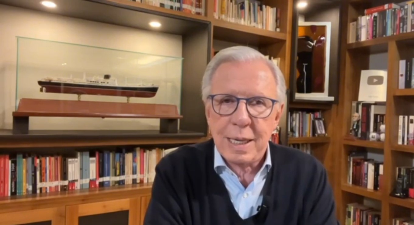 La nota es que AMLO lo vio, no el eclipse