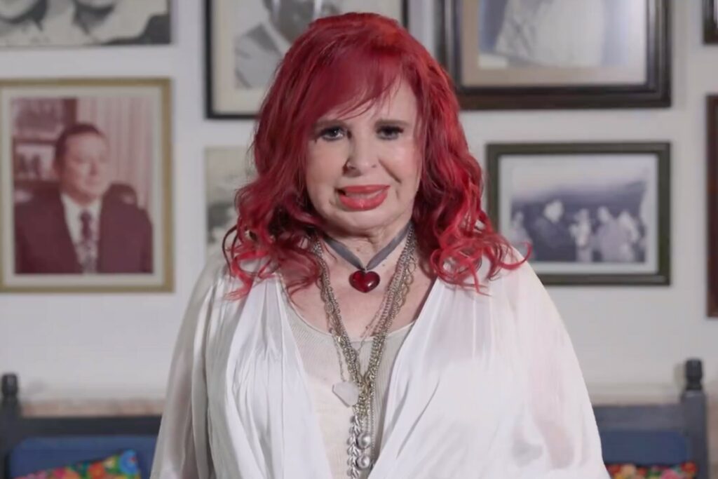 Le llueven abucheos a Layda Sansores en el estadio de los Piratas de Campeche