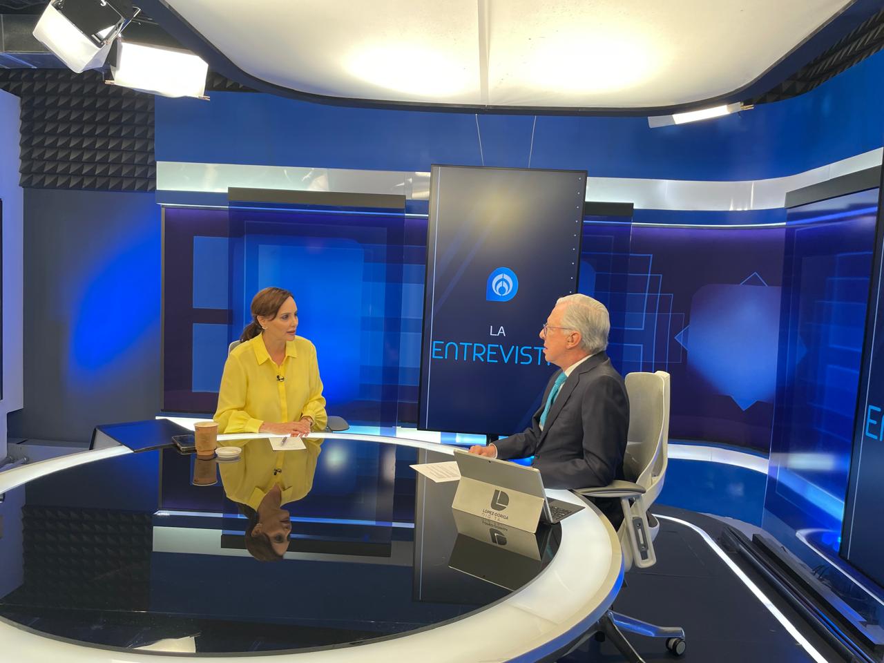 Lilly Téllez pide que la ciudadanía no se deje engañar con la Reforma de Pensiones que impulsa AMLO Lilly Téllez pide que la ciudadanía no se deje engañar con la Reforma de Pensiones que impulsa AMLO