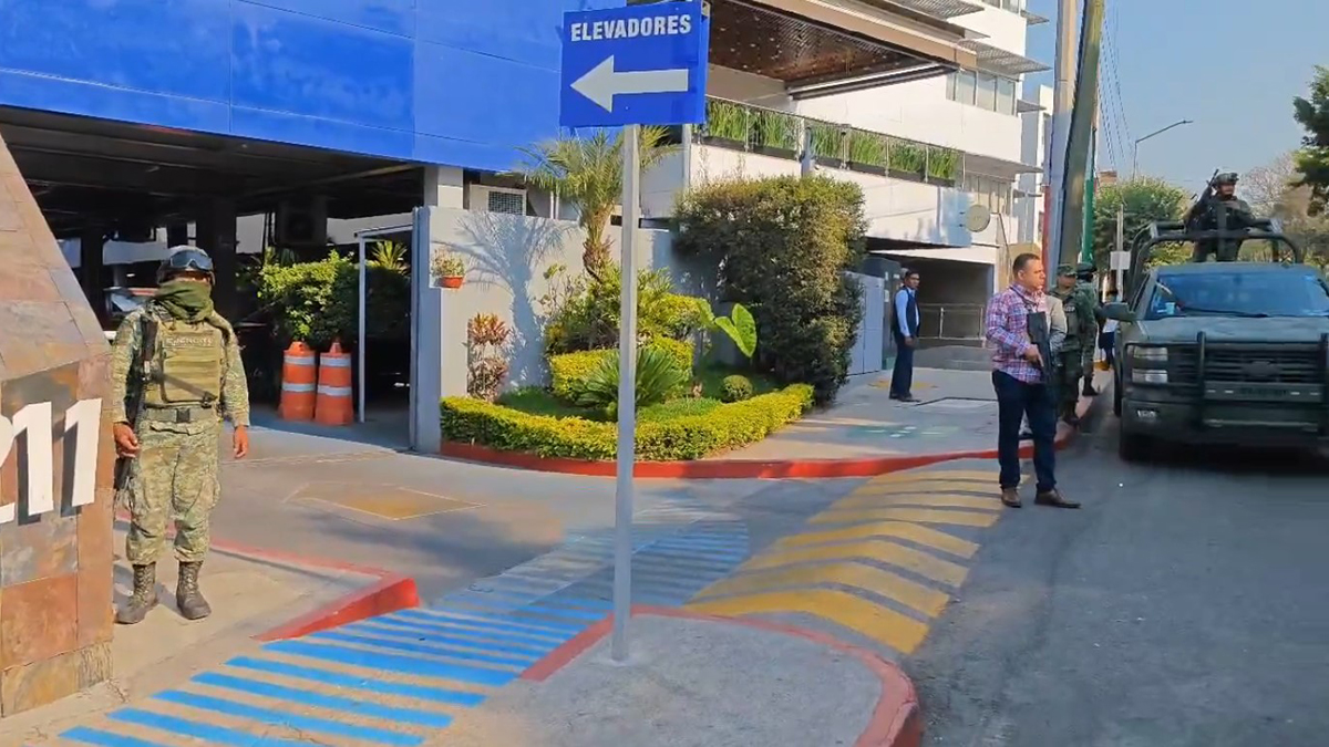 Comando irrumpe en hospital de Cuernavaca y asesina a paciente