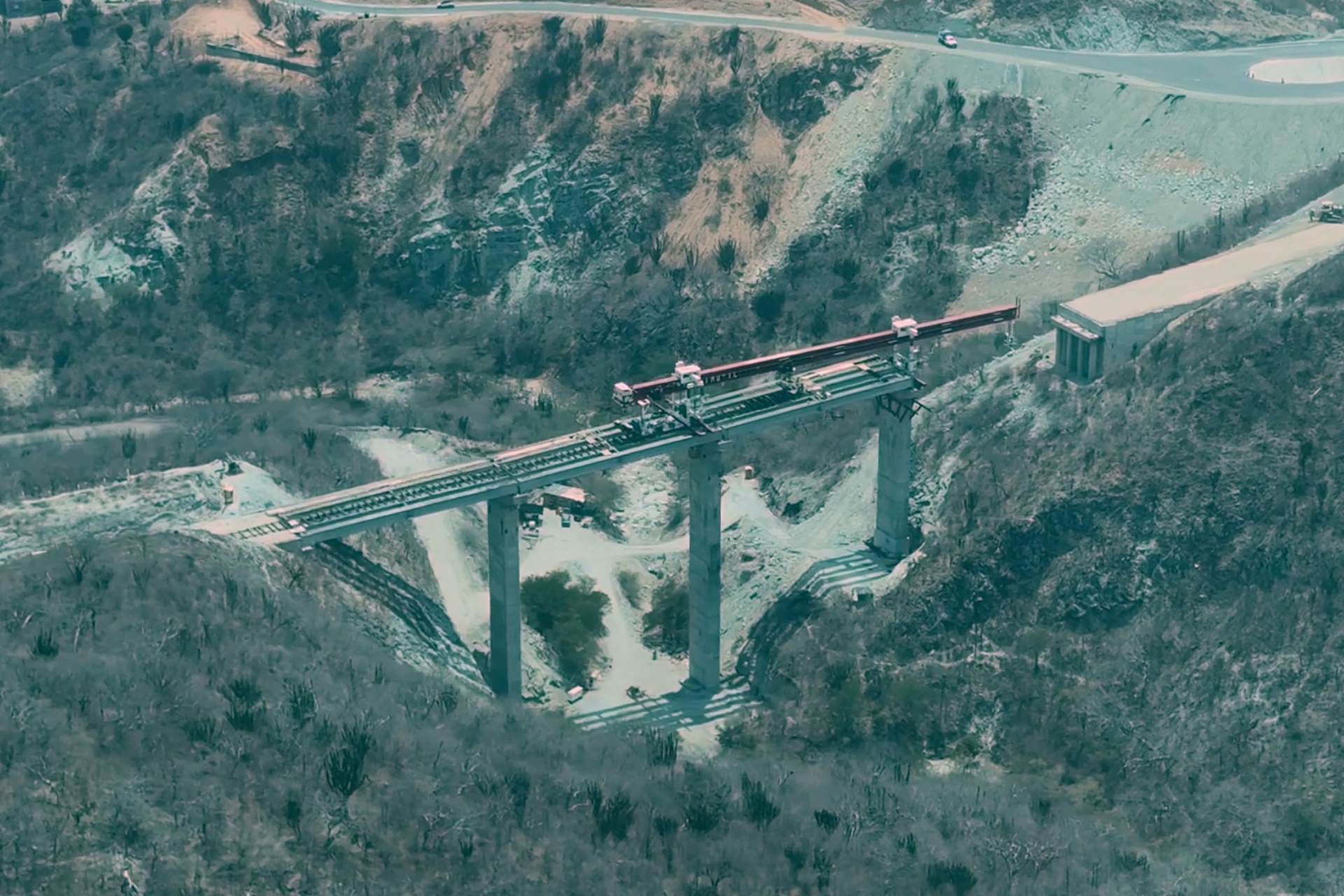 López Obrador supervisa infraestructura en Oaxaca y Guerrero López Obrador supervisa infraestructura en Oaxaca y Guerrero