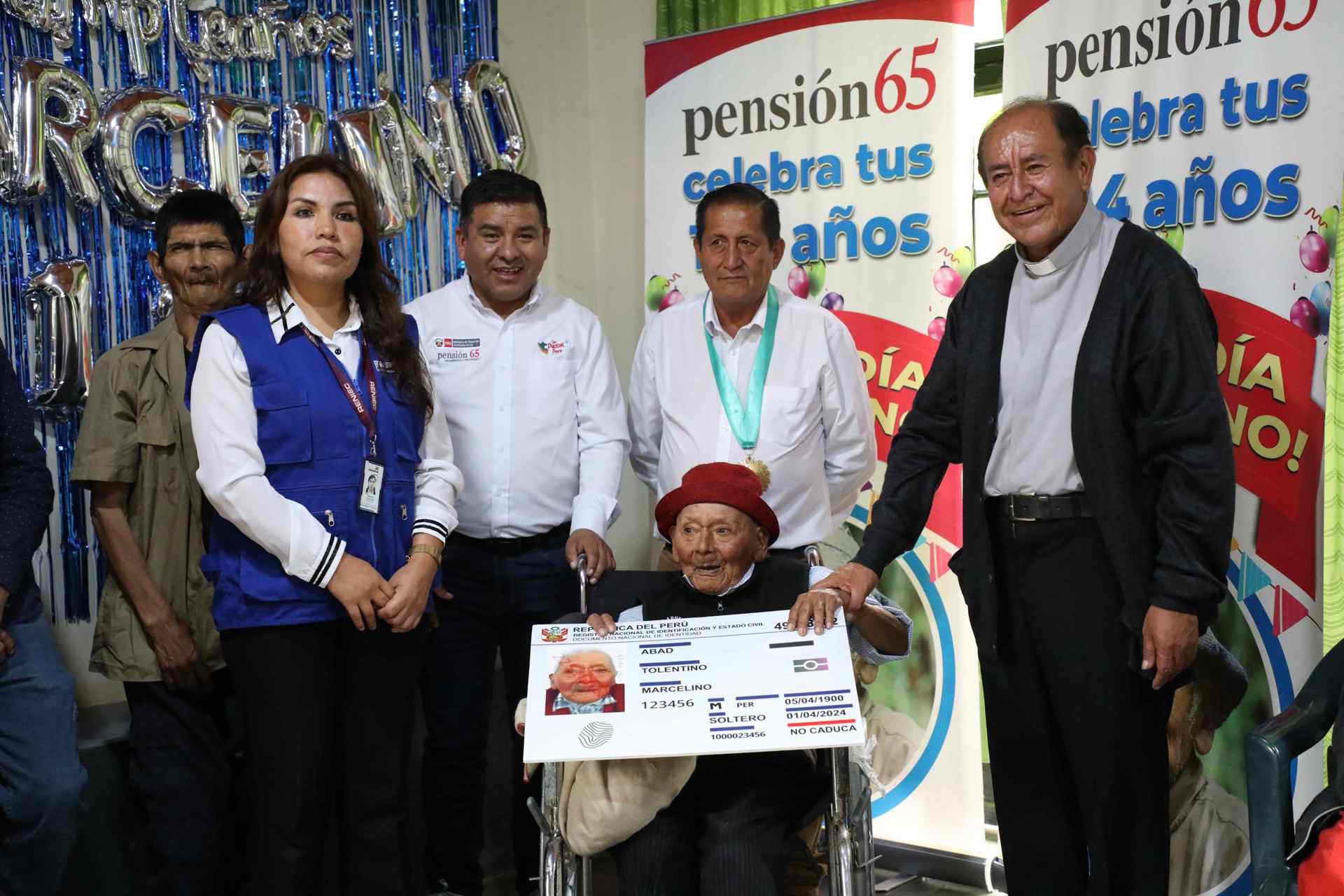 Perú presentará al récord Guinness el posible caso de Marcelino Abad, un hombre de 124 años de edad Perú presentará al récord Guinness el posible caso de Marcelino Abad, un hombre de 124 años de edad