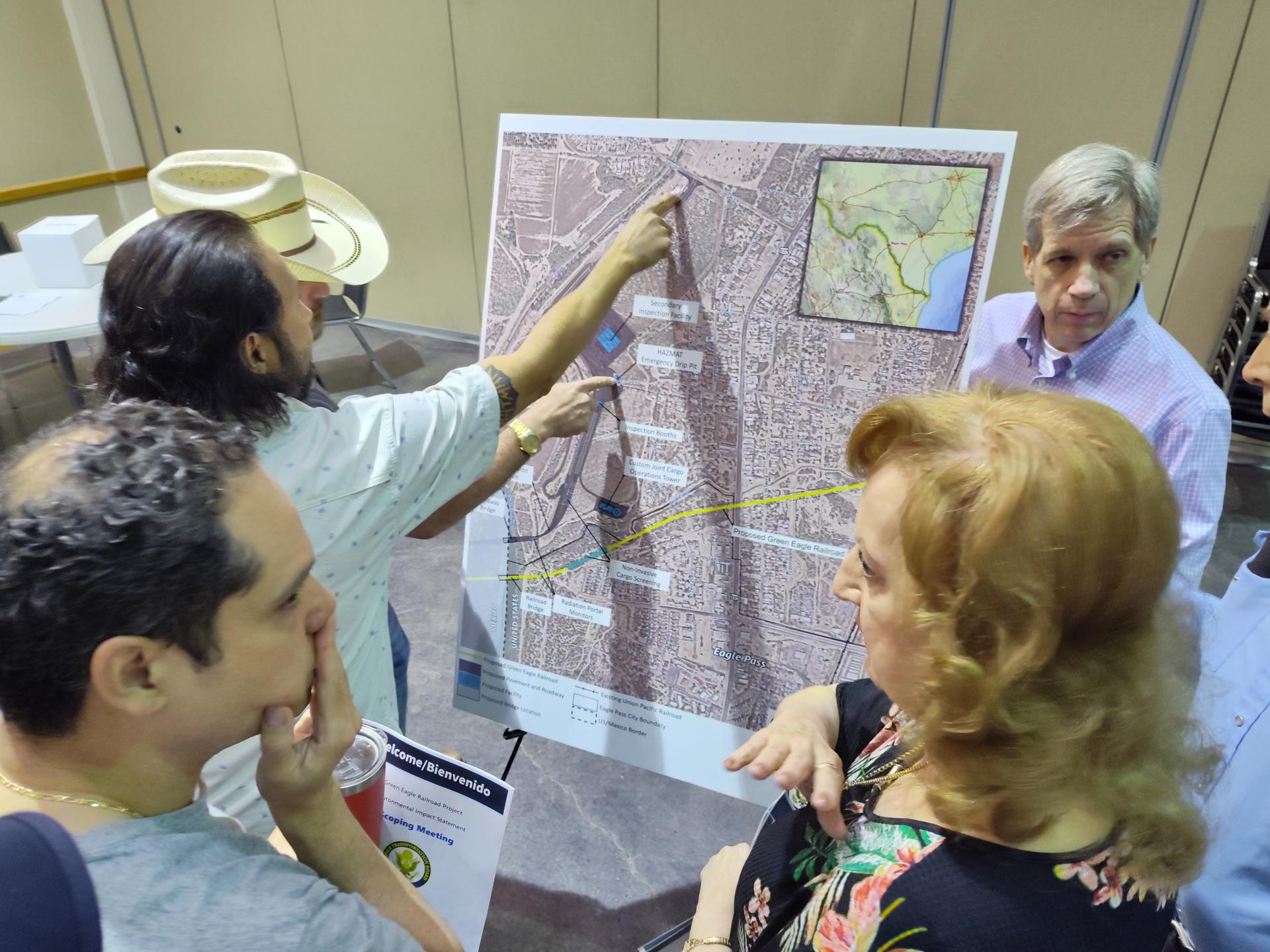 EE.UU. analiza impacto ambiental para construir otro puente ferroviario entre Texas y México