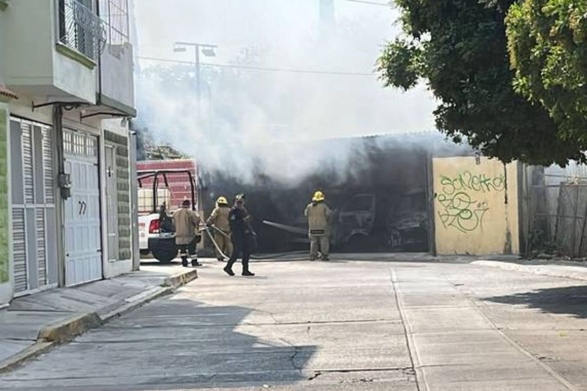 Queman dos urvans en Chilpancingo, Guerrero; implementan operativo de seguridad en sitios de transporte