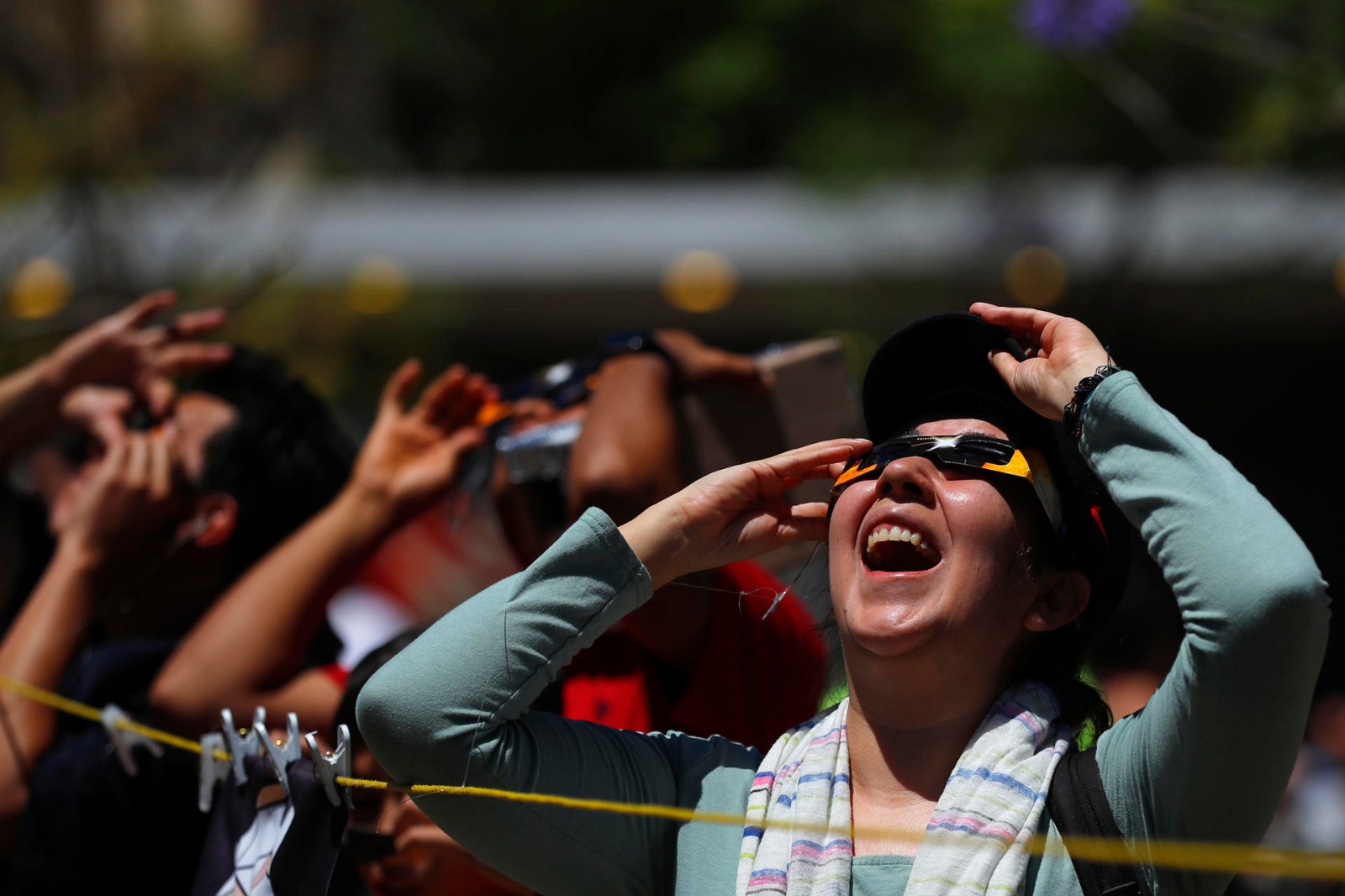 Millones de mexicanos presencian el histórico eclipse solar total Millones de mexicanos presencian el histórico eclipse solar total