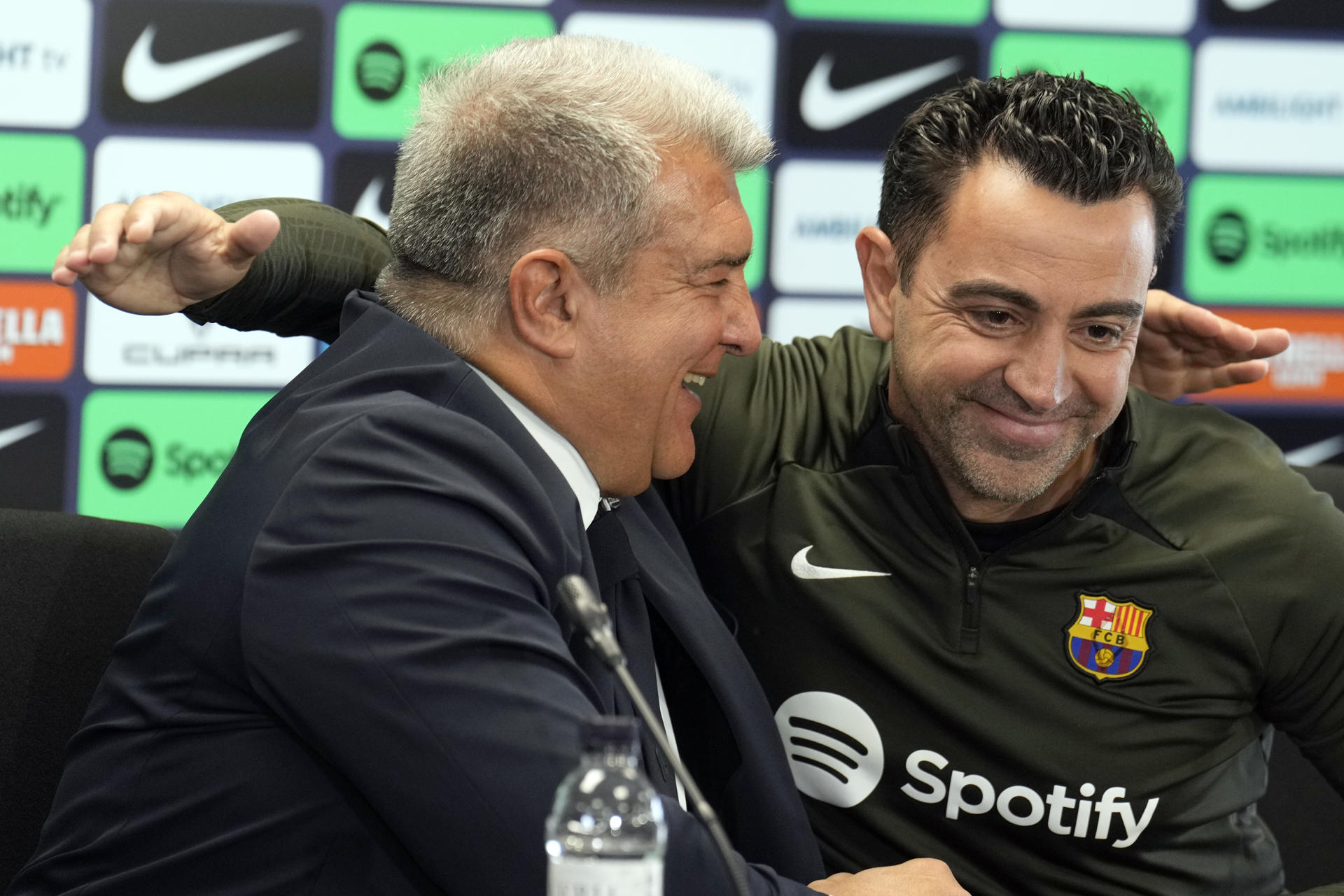“Me veo con fuerzas y con capacidad” para seguir en el Barcelona: Xavi Hernández “Me veo con fuerzas y con capacidad” para seguir en el Barcelona: Xavi Hernández