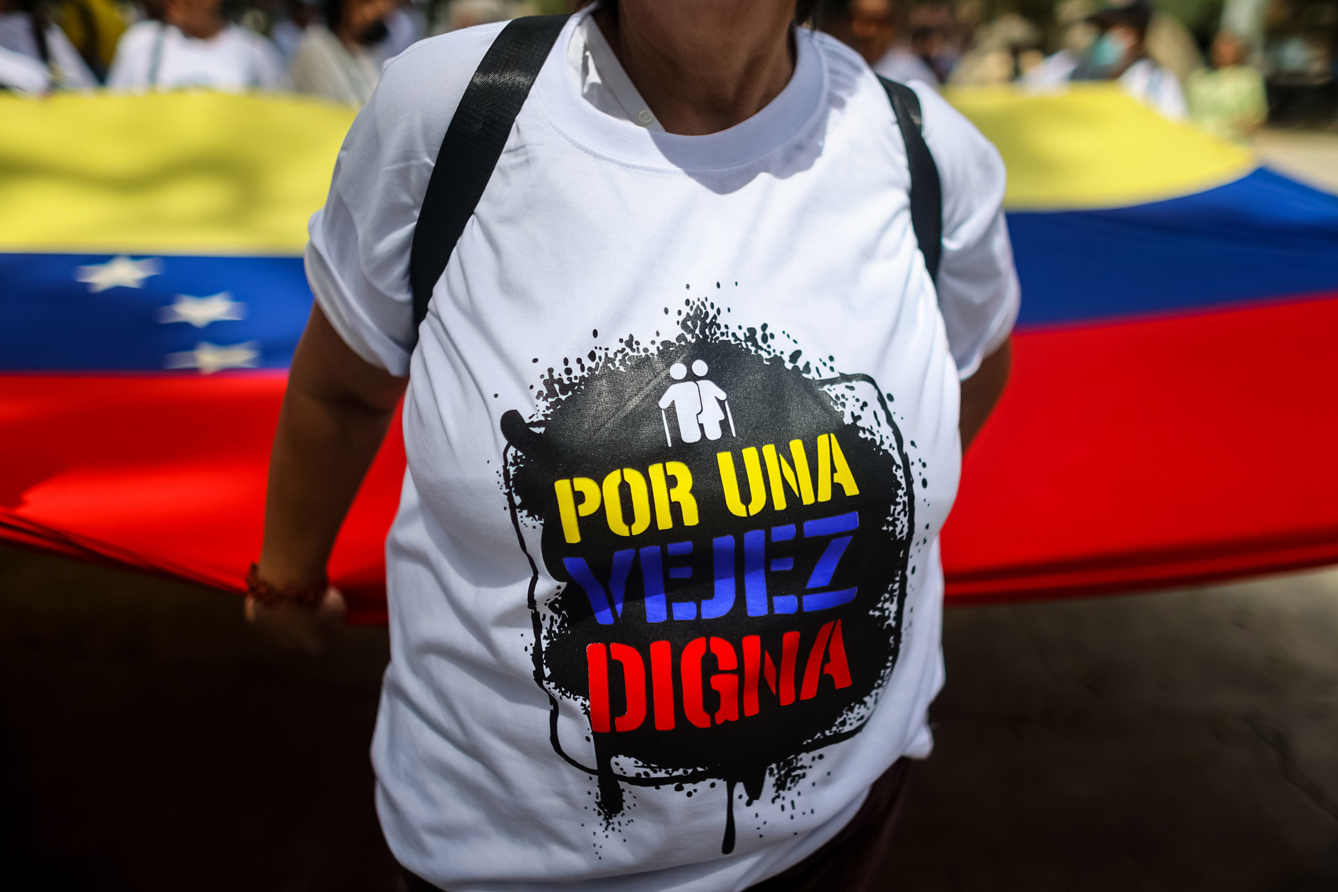 Adultos mayores protestan en Venezuela contra la “pensión de hambre” y por una “vejez digna” Adultos mayores protestan en Venezuela contra la “pensión de hambre” y por una “vejez digna”
