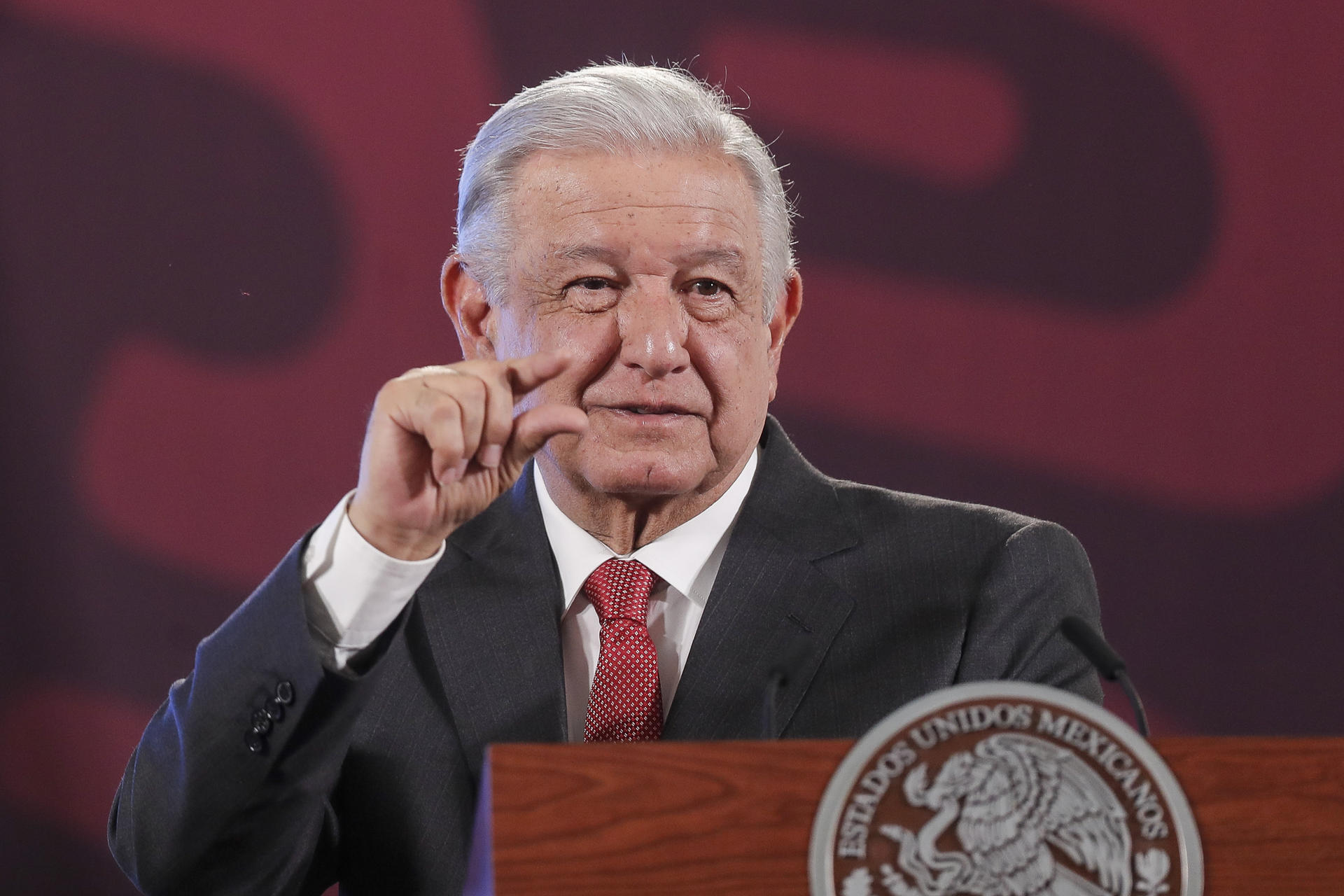 Si desterrar la corrupción es daño democrático a México, tienen la razón: AMLO a “ideólogos del conservadurismo” Si desterrar la corrupción es daño democrático a México, tienen la razón: AMLO a “ideólogos del conservadurismo”