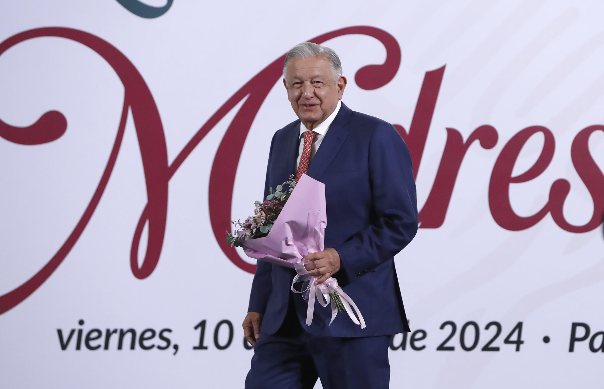AMLO felicita a las madres de México este 10 de mayo AMLO felicita a las madres de México este 10 de mayo