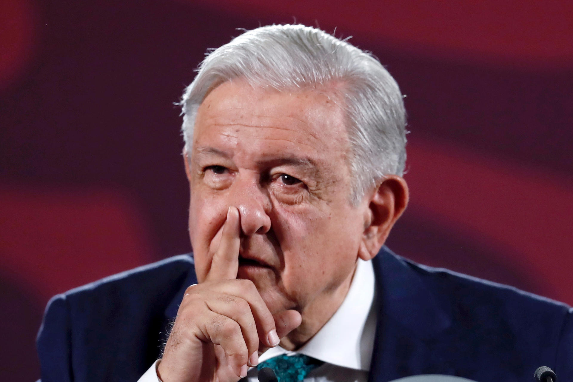 AMLO acusa a sacerdotes de “meterse” en las elecciones e insultarlo