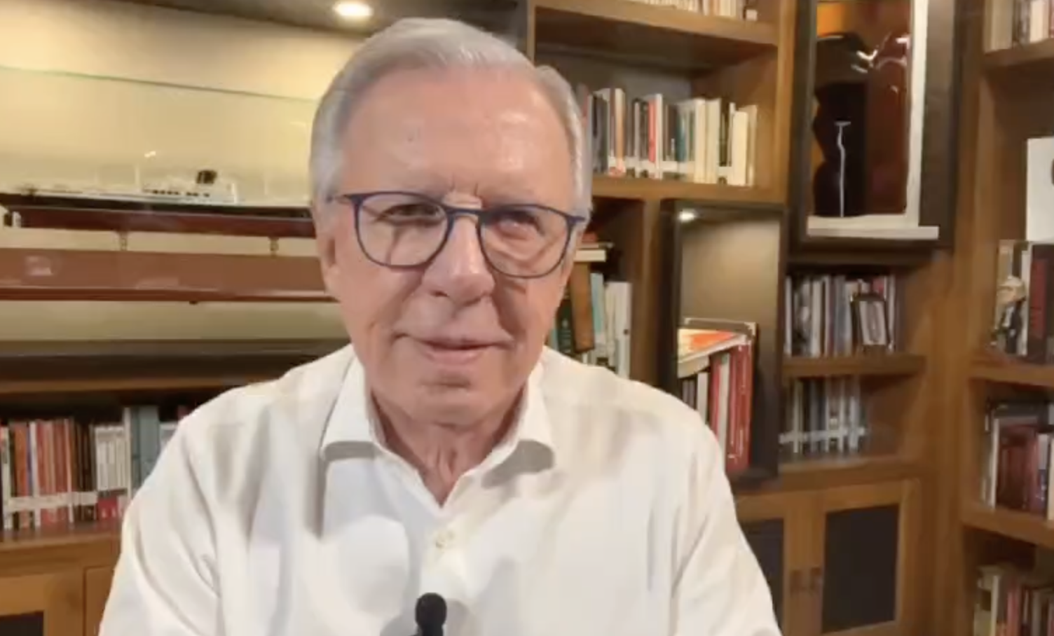 El cuento de AMLO: él gana, ella perdería El cuento de AMLO: él gana, ella perdería