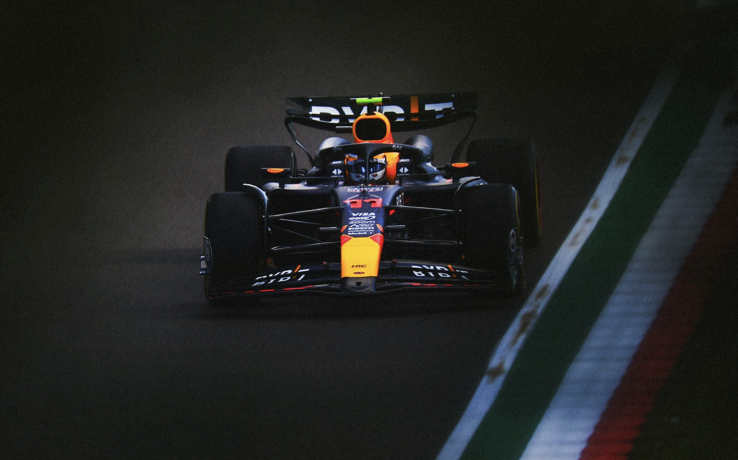 Piastri dominó último libre; ‘Checo’ Pérez accidentado en Emilia Romagna Piastri dominó último libre; ‘Checo’ Pérez accidentado en Emilia Romagna