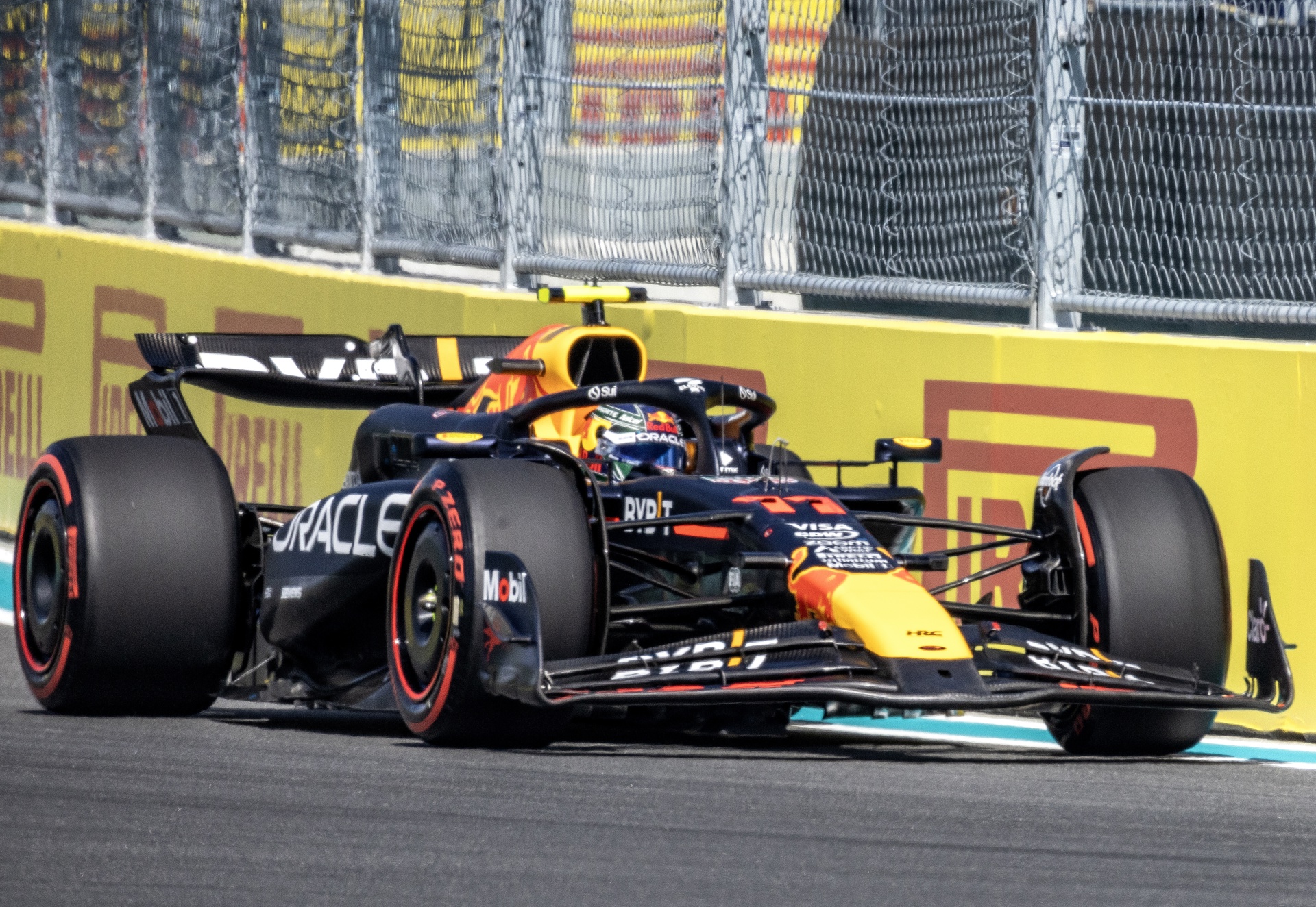 ‘Checo’ Pérez sube al cuarto lugar en el GP de Miami tras sanción a Sainz ‘Checo’ Pérez sube al cuarto lugar en el GP de Miami tras sanción a Sainz
