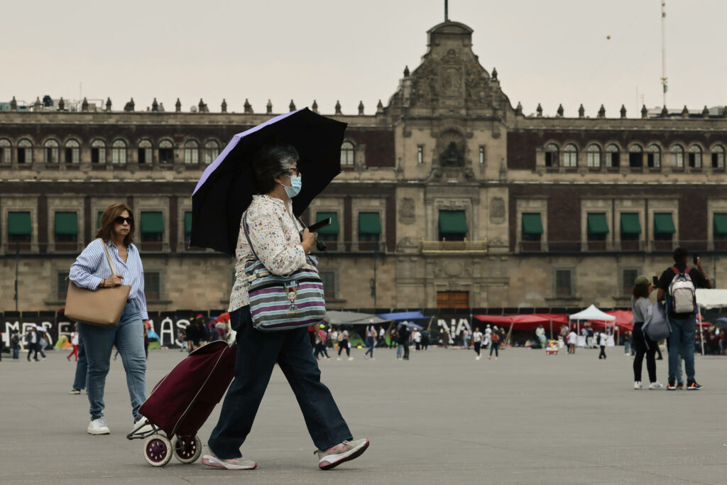 clima calor altas temperaturas CDMX Zócalo Alerta Naranja Amarilla