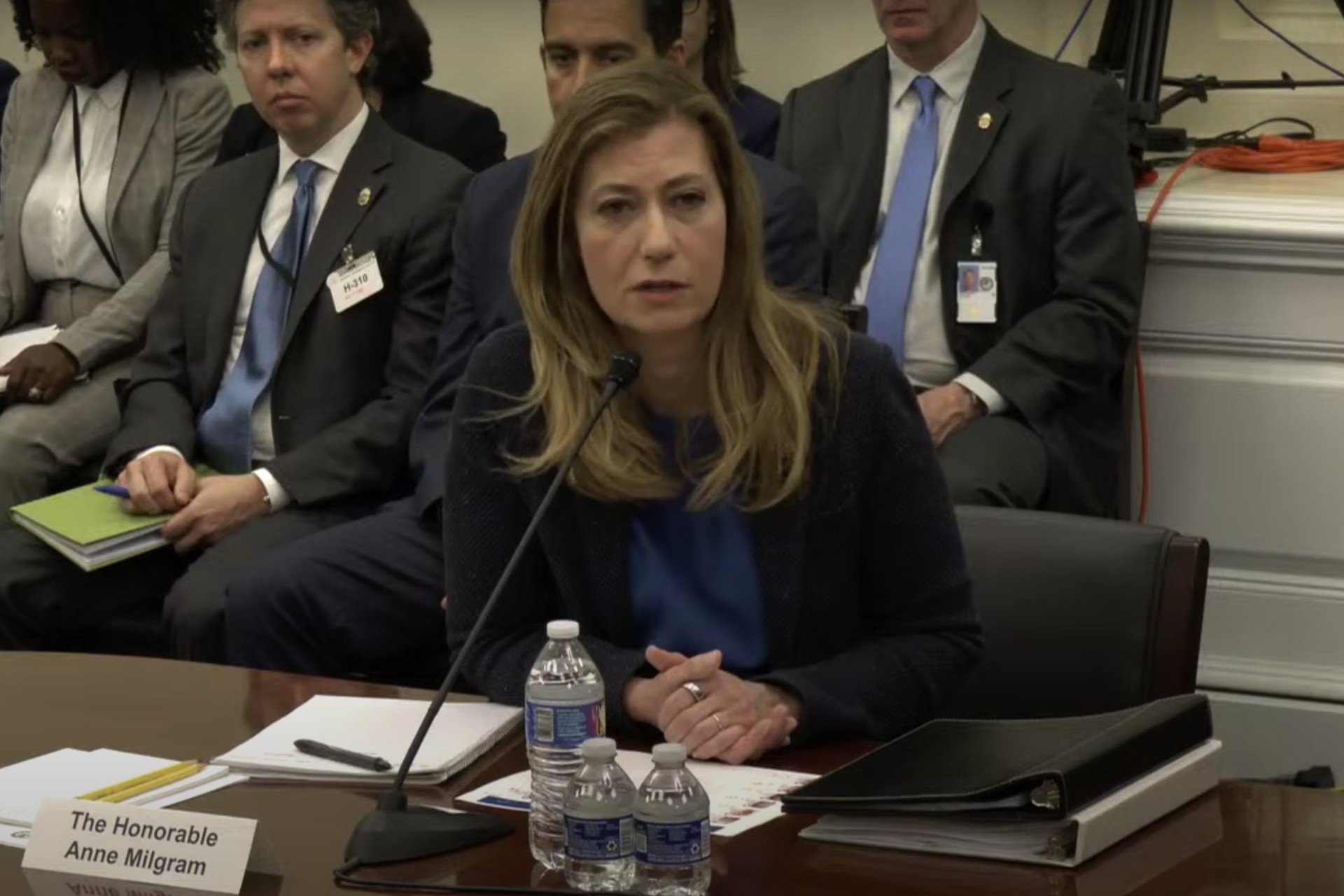 Gobierno no tiene interés en negarle visas a agentes extranjeros: AMLO responde a titular de la DEA, Anne Milgram Gobierno no tiene interés en negarle visas a agentes extranjeros: AMLO responde a titular de la DEA, Anne Milgram