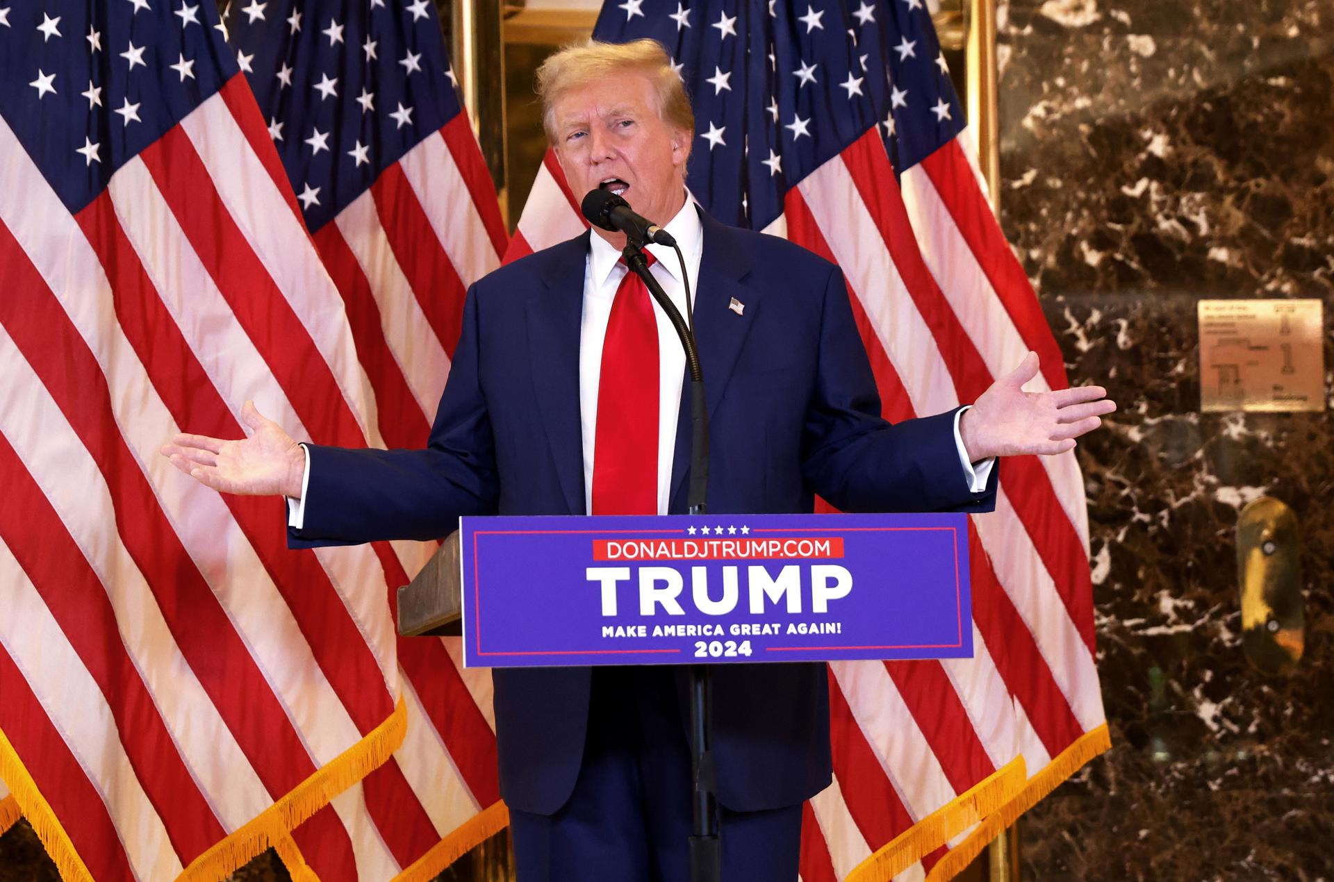 Trump evita hablar de la cárcel tras el veredicto en NY y pinta un EE.UU. en llamas