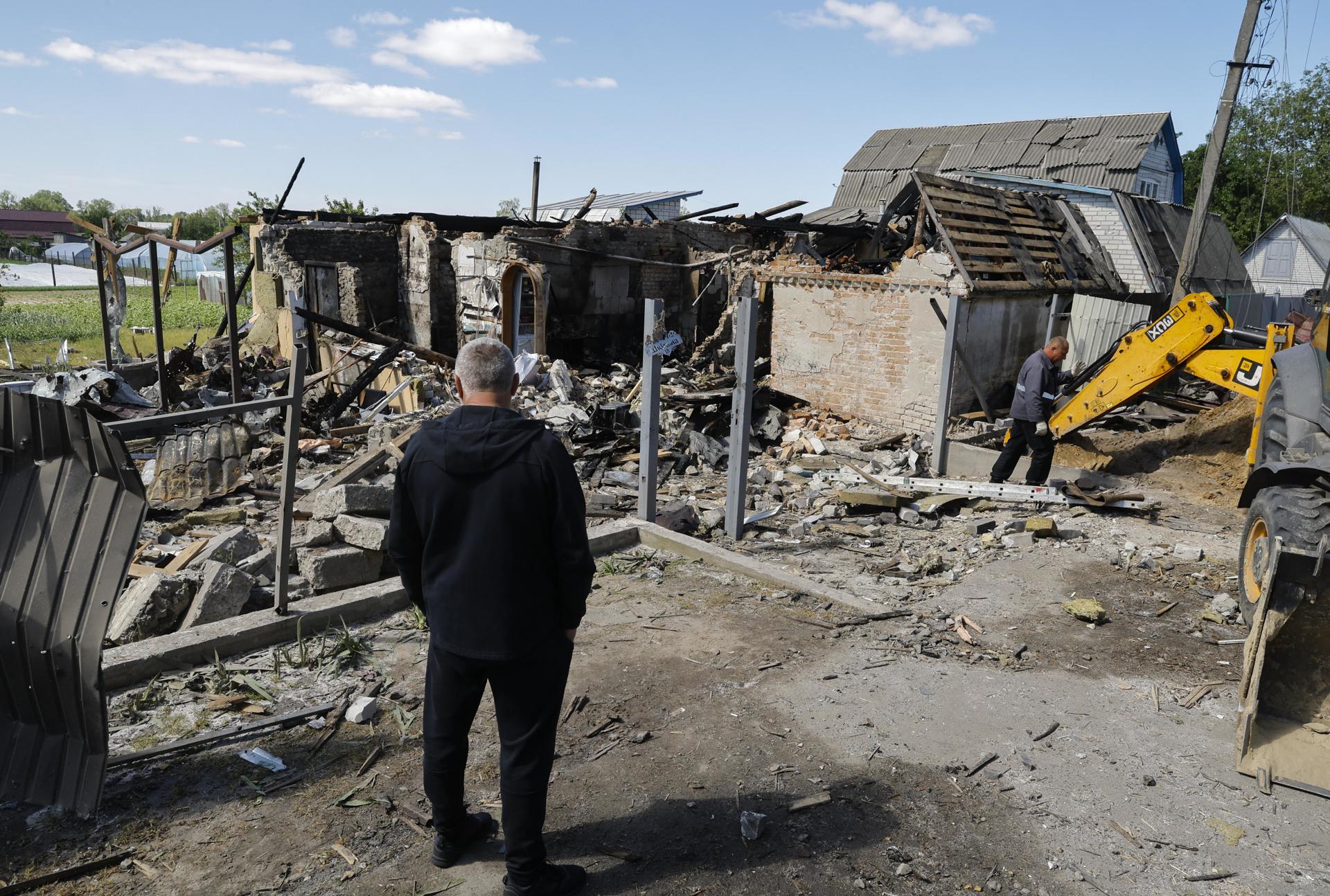 EE.UU. autoriza envío de 400 mdd en ayuda militar a Ucrania