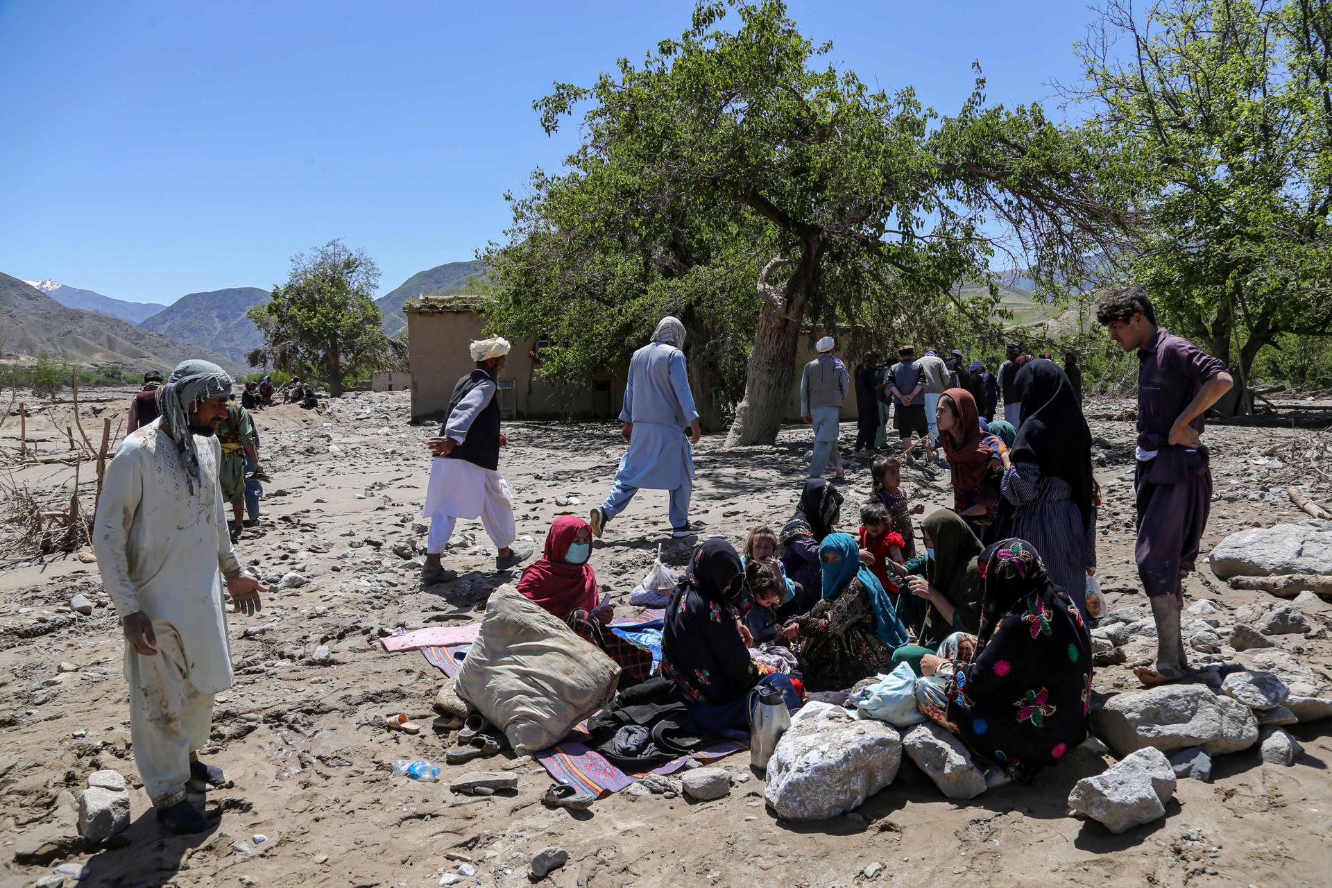 Las operaciones de búsqueda continúan tras cuatro días de inundaciones en Afganistán Las operaciones de búsqueda continúan tras cuatro días de inundaciones en Afganistán