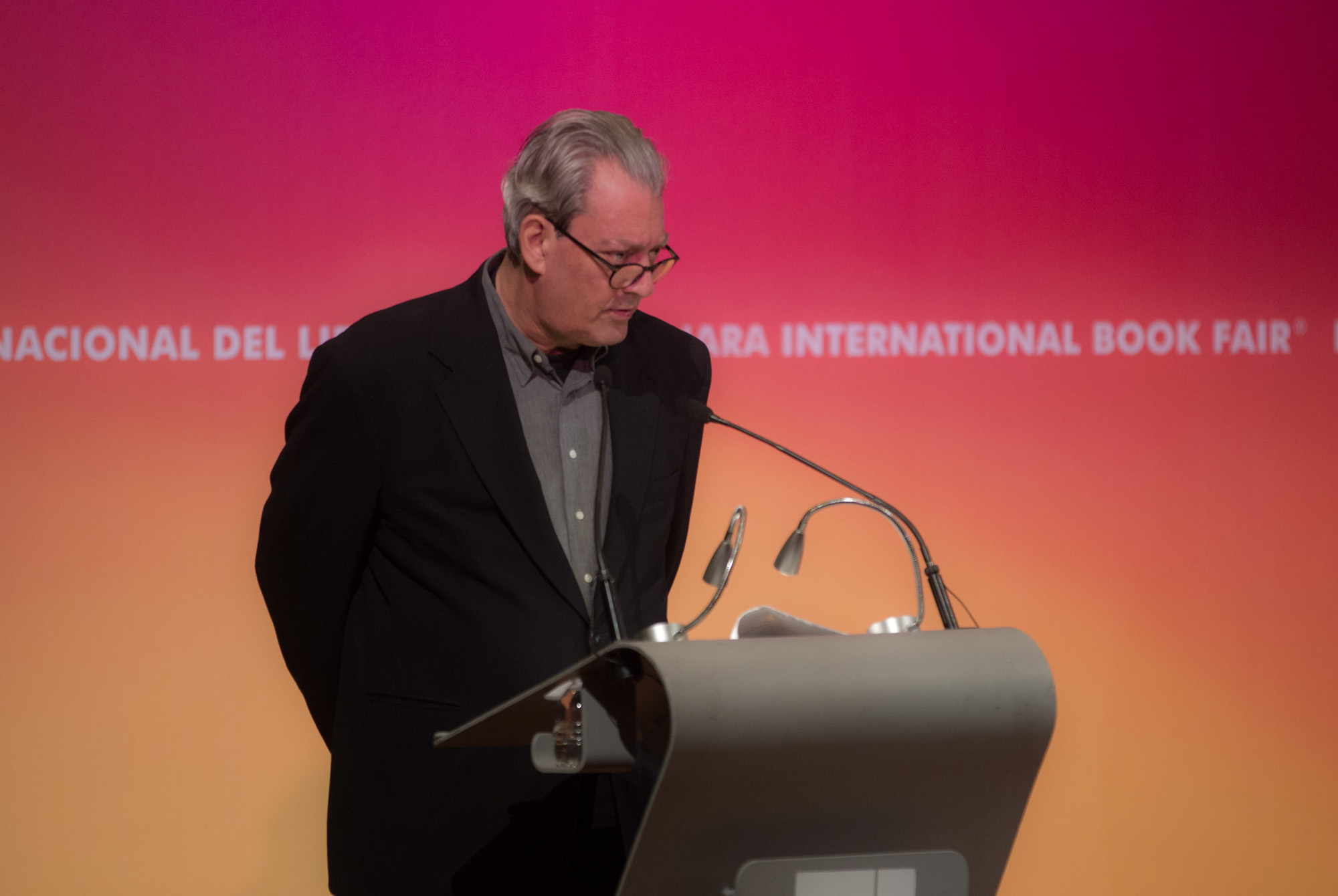 El mundo de las letras lamenta la muerte de Paul Auster