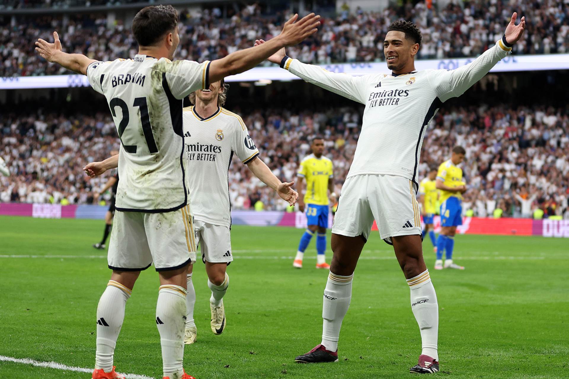 Real Madrid se corona campeón del futbol español