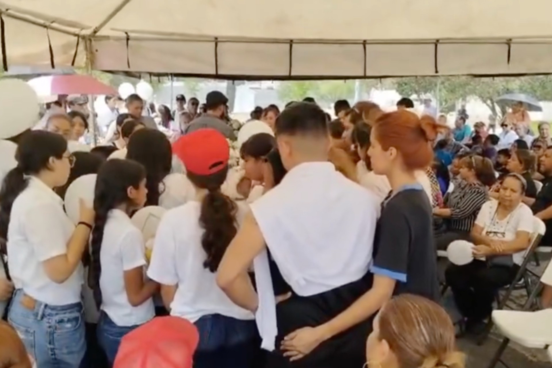 Sepultan a dos de las víctimas de la caída del templete de Movimiento Ciudadano en Nuevo León