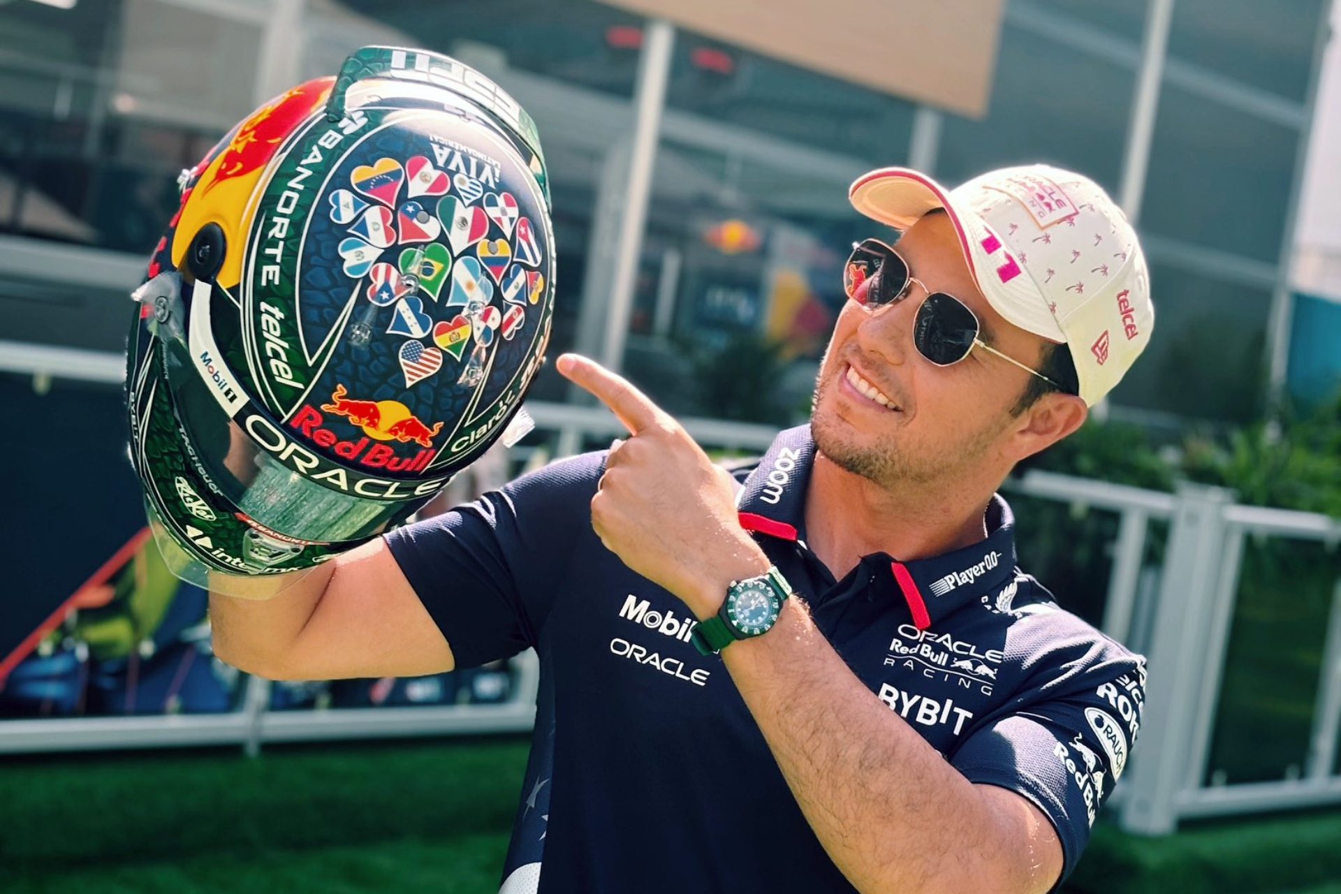 La F1 vuelve con el GP de Miami; Checo Pérez usará casco conmemorativo La F1 vuelve con el GP de Miami; Checo Pérez usará casco conmemorativo